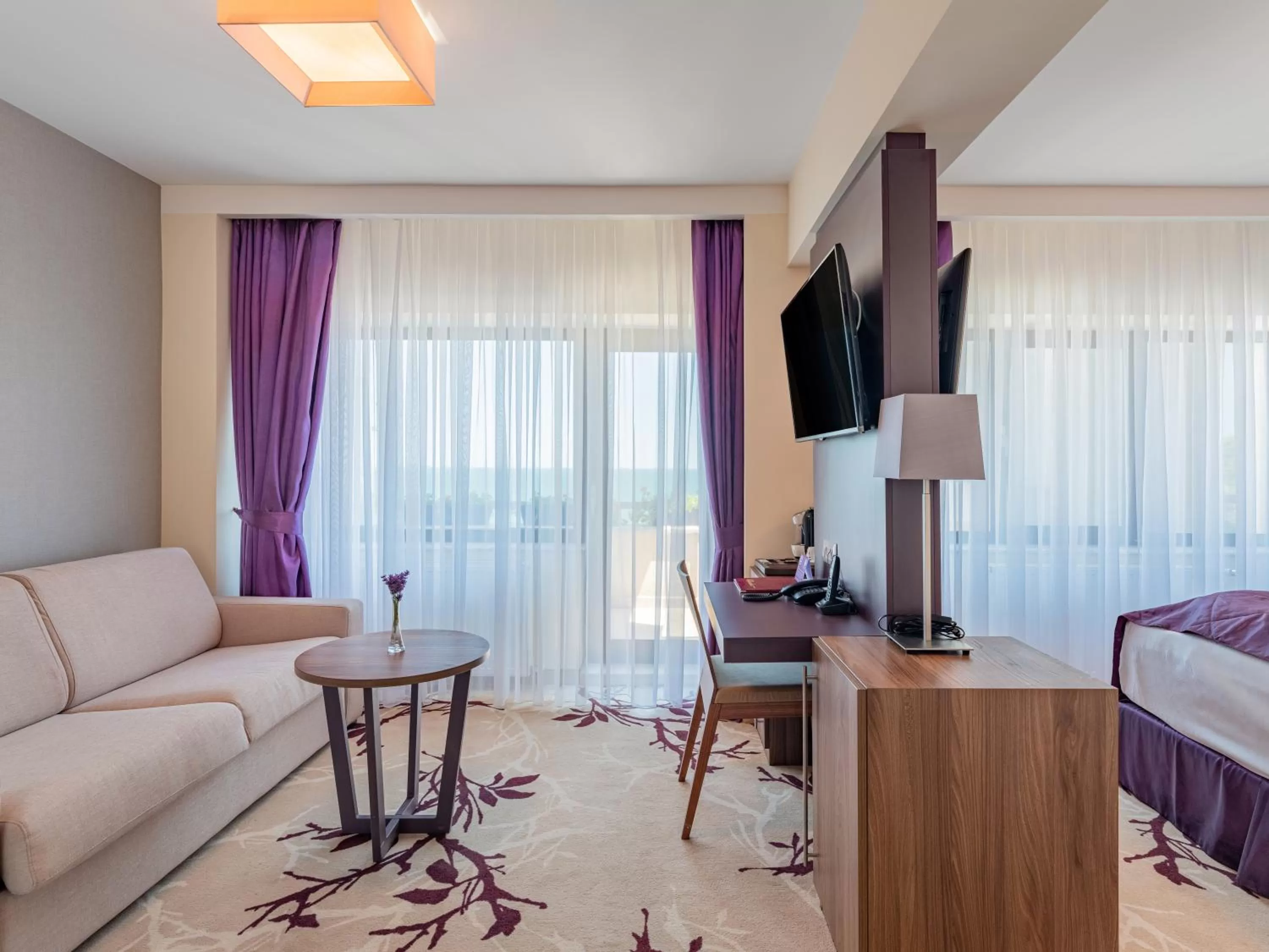 Bed in New Belvedere