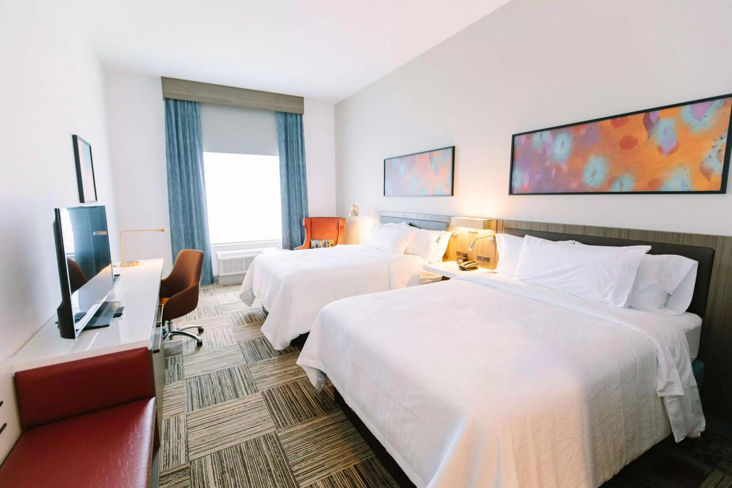 Bed in Hilton Garden Inn Winter Park, FL