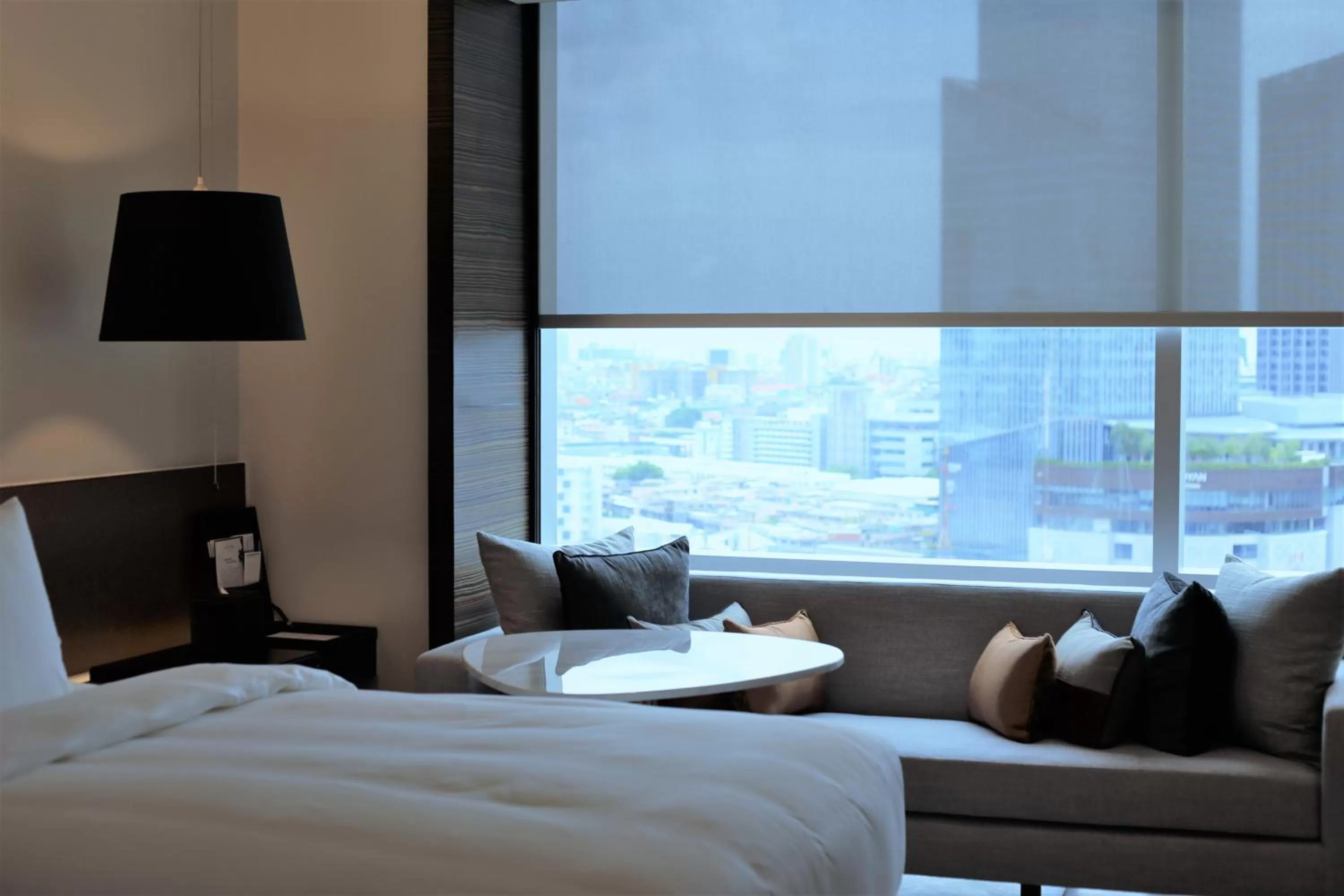 View (from property/room), Bed in Le Meridien Bangkok