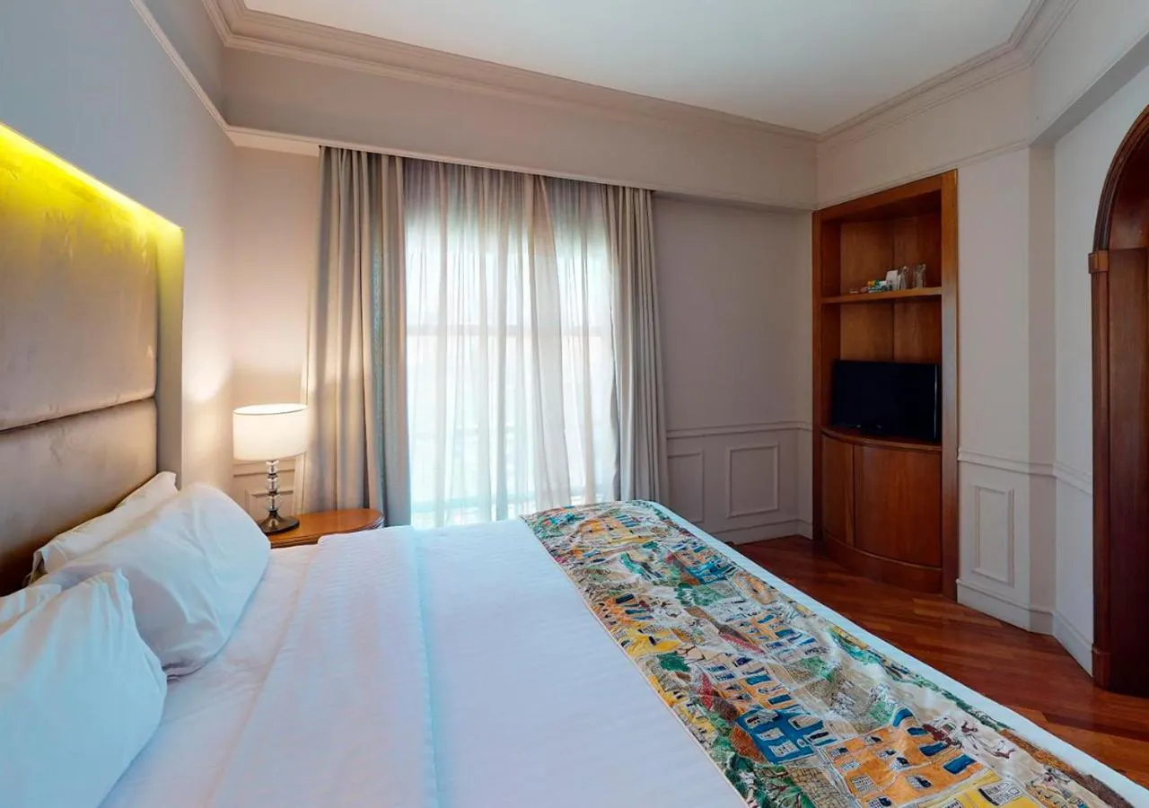 Bed in Gran Estanplaza Berrini