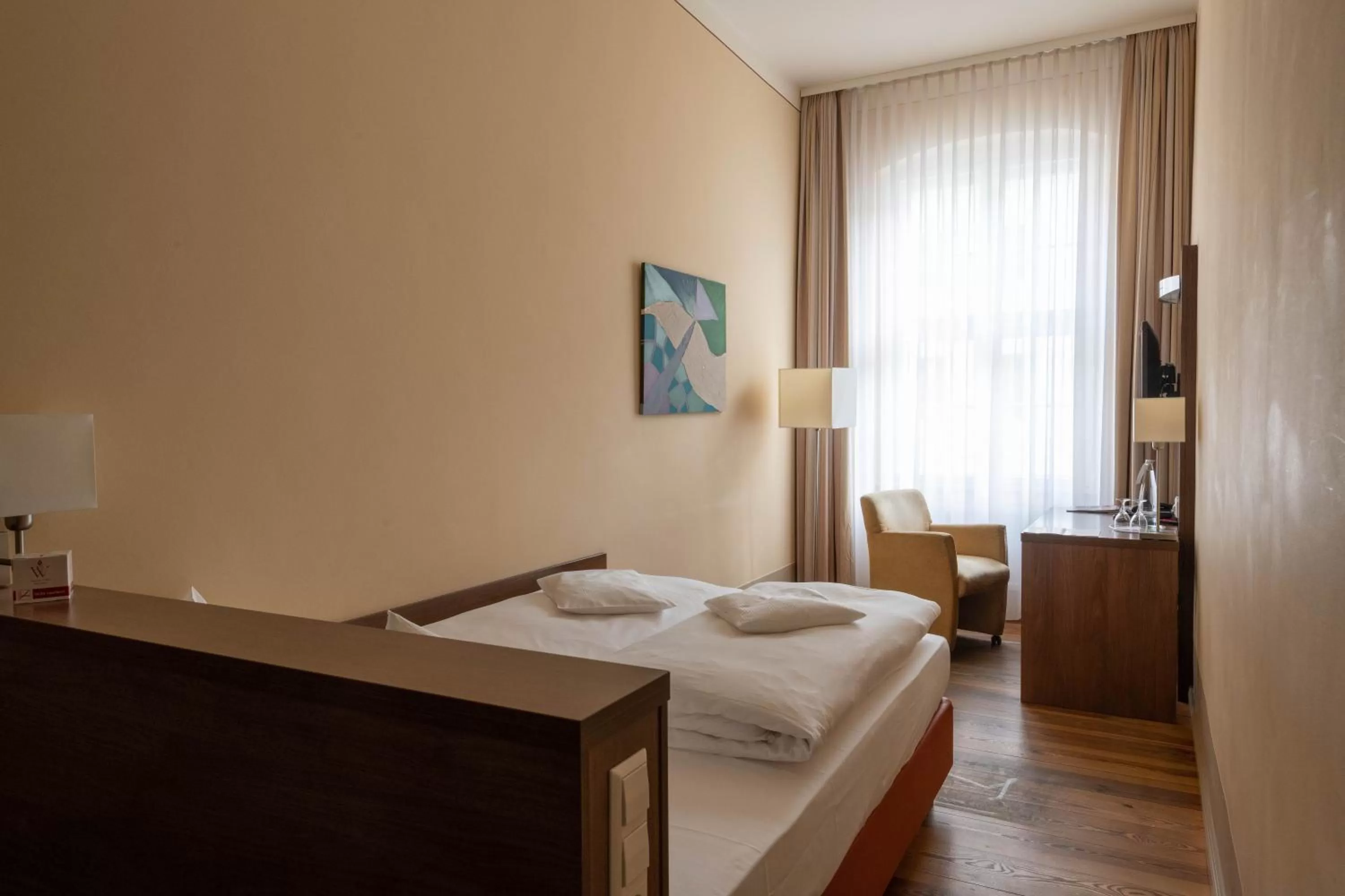 Bed in Hotel am Großen Waisenhaus