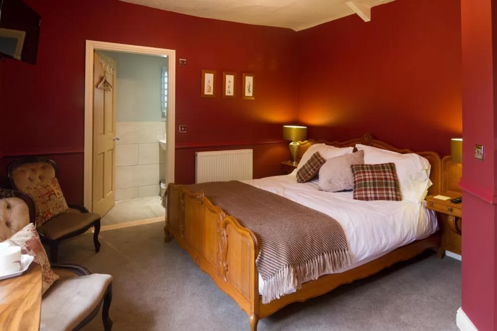 Bed in The Red Pump Inn