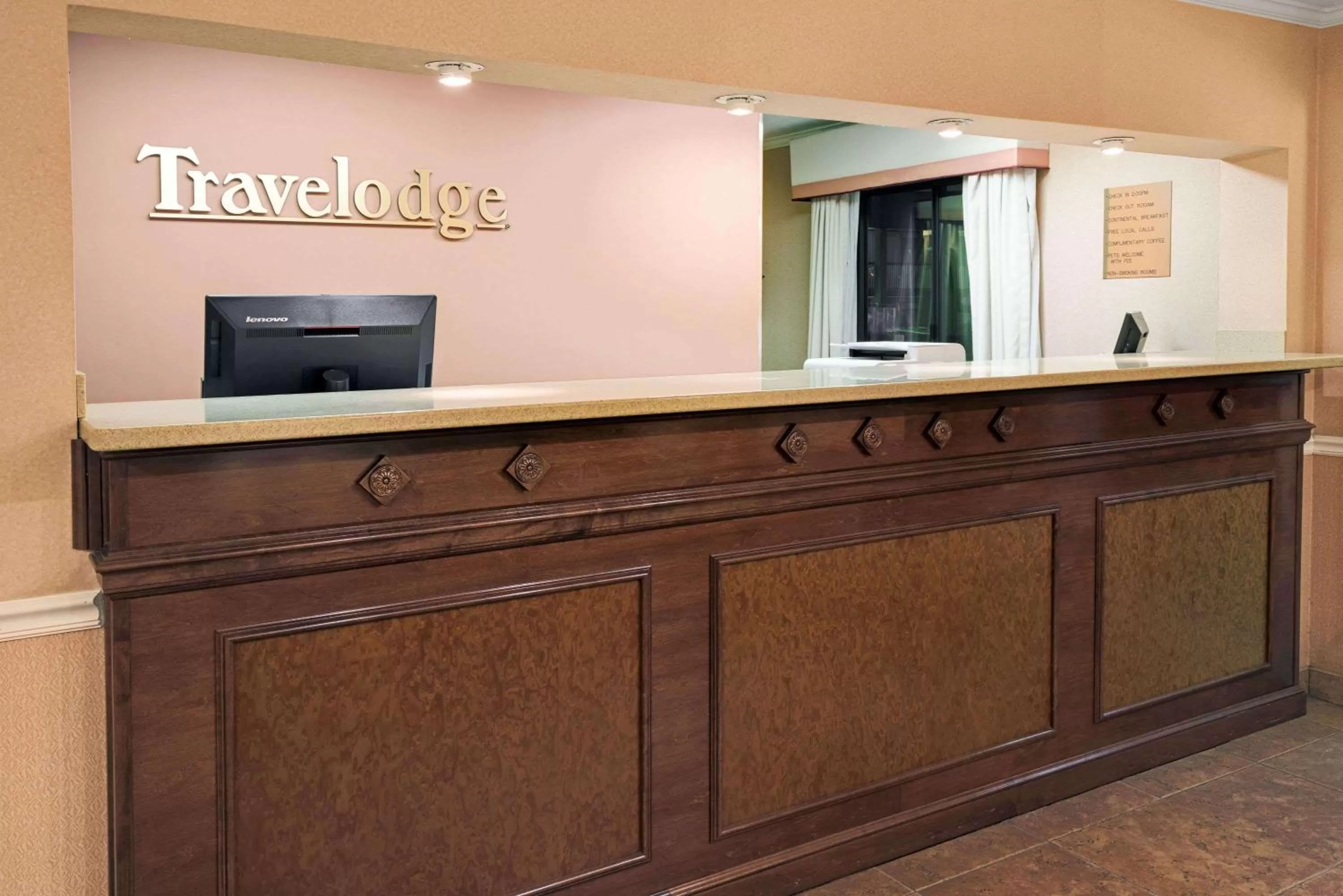 Lobby or reception in Travelodge by Wyndham Beckley