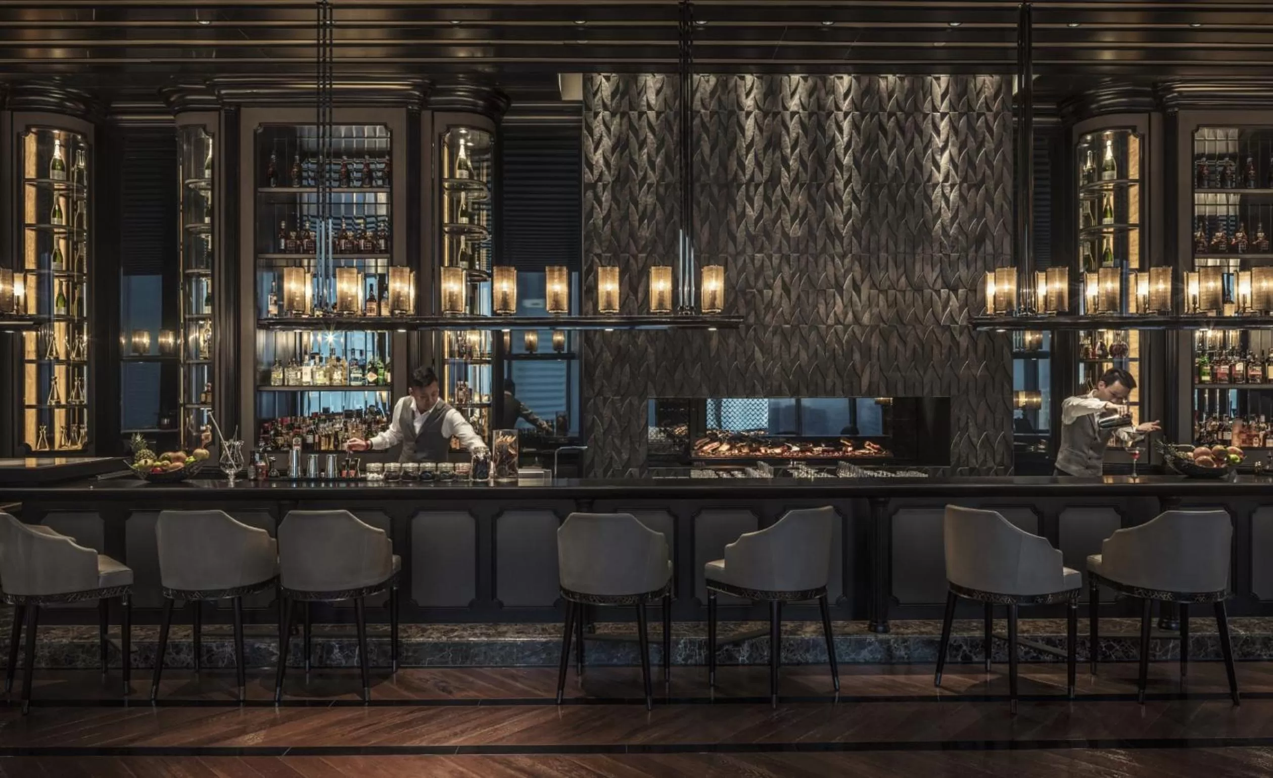 Lounge or bar in Four Seasons Hotel Tianjin