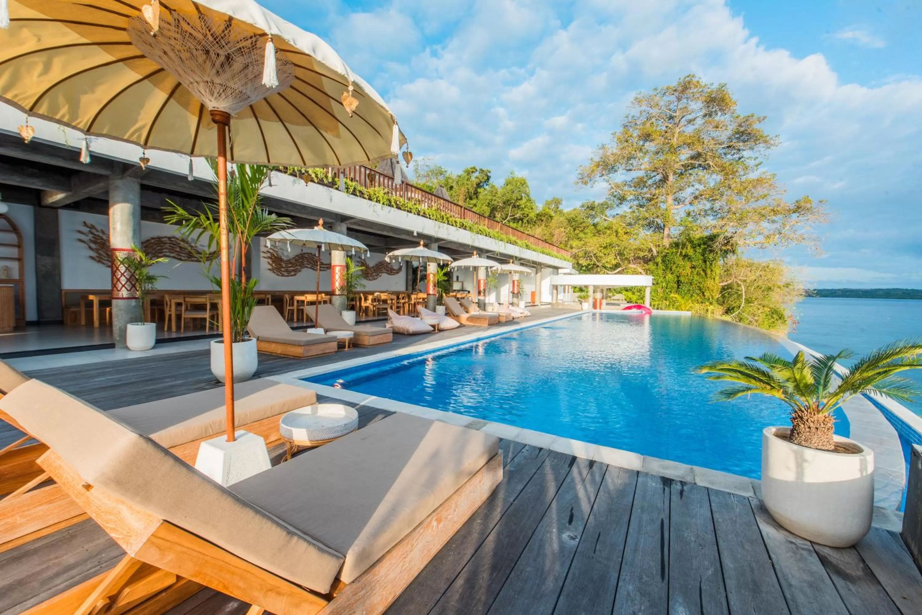 Swimming pool in Sea La Vie Resort Nusa Penida