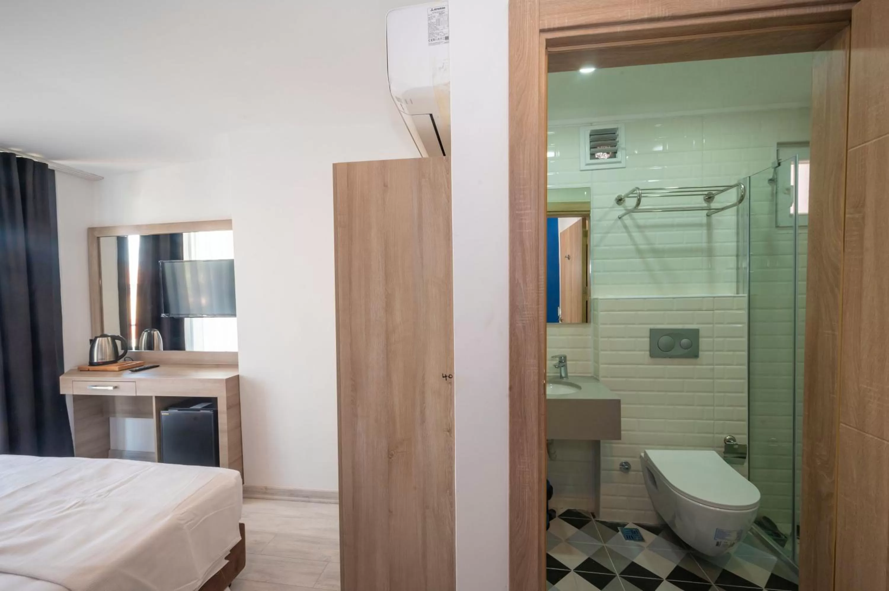 Bathroom, Bed in Okda Hotel