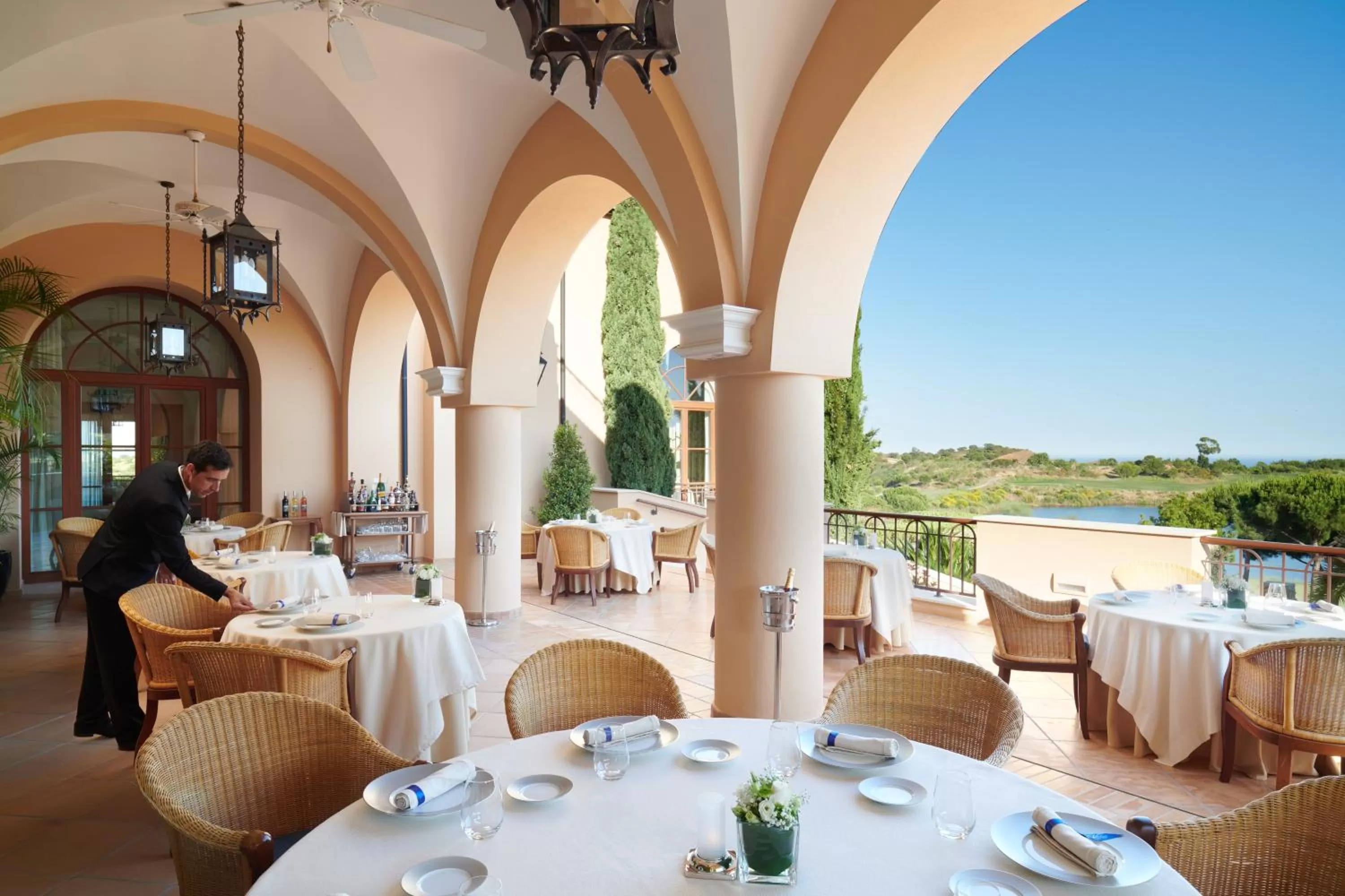 Restaurant/places to eat in Monte Rei Golf & Country Club
