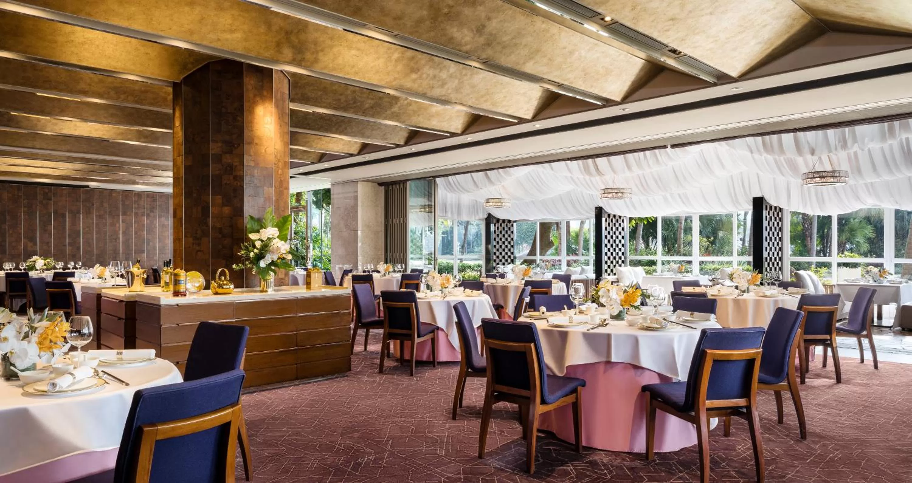 Restaurant/places to eat in Hong Kong Gold Coast Hotel