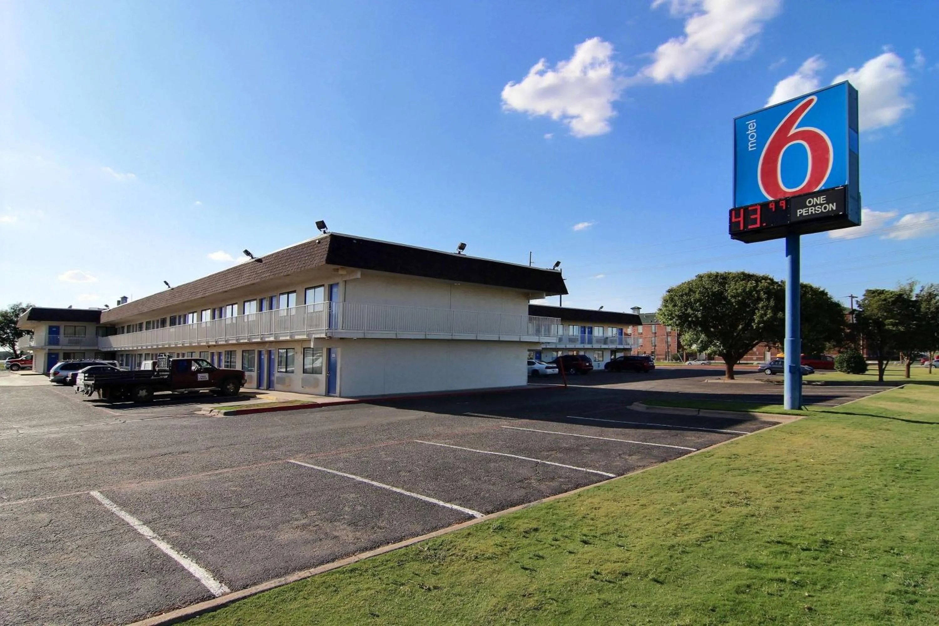 Property building in Motel 6-Lubbock, TX