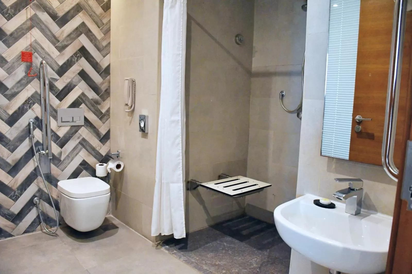 Shower in Wyndham Garden Ajman Corniche