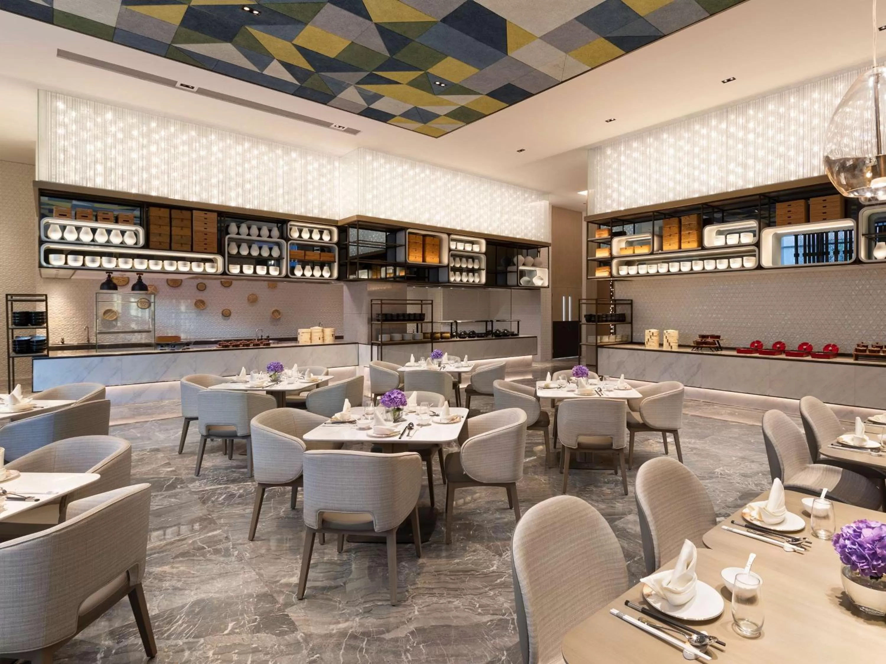 Restaurant/places to eat in Doubletree By Hilton Kunming Airport