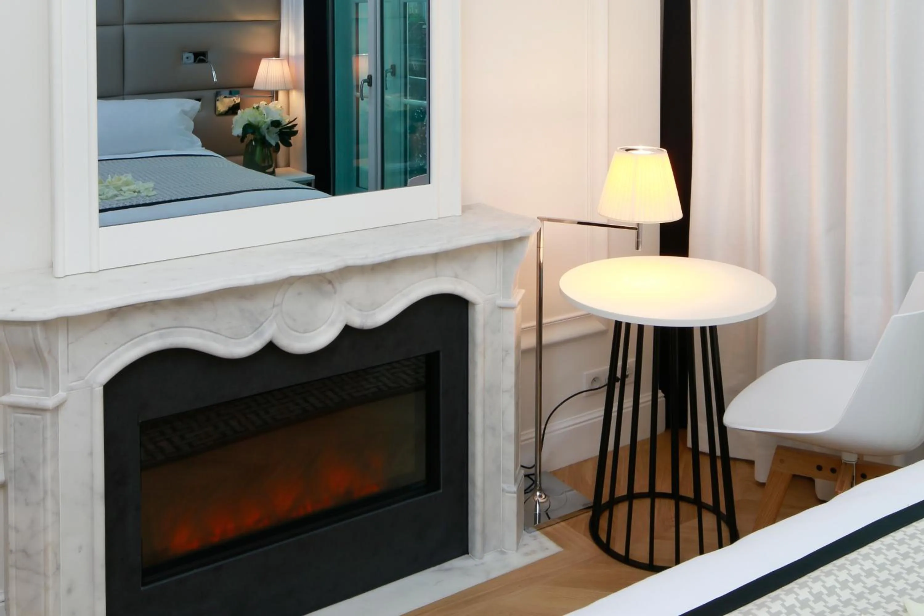 Deluxe Double Room in Hotel R De Paris - Boutique Hotel