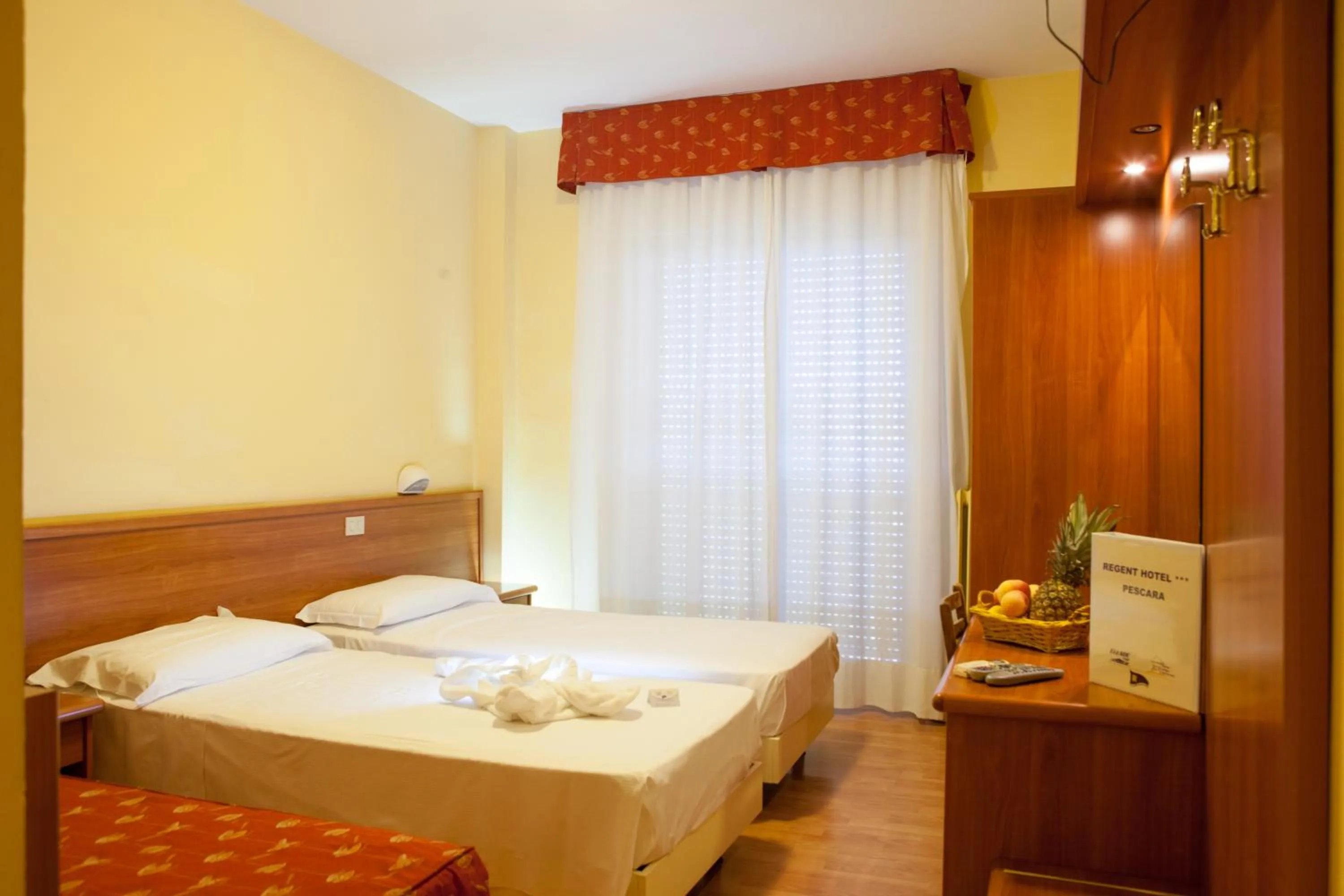 Photo of the whole room, Bed in Hotel Regent