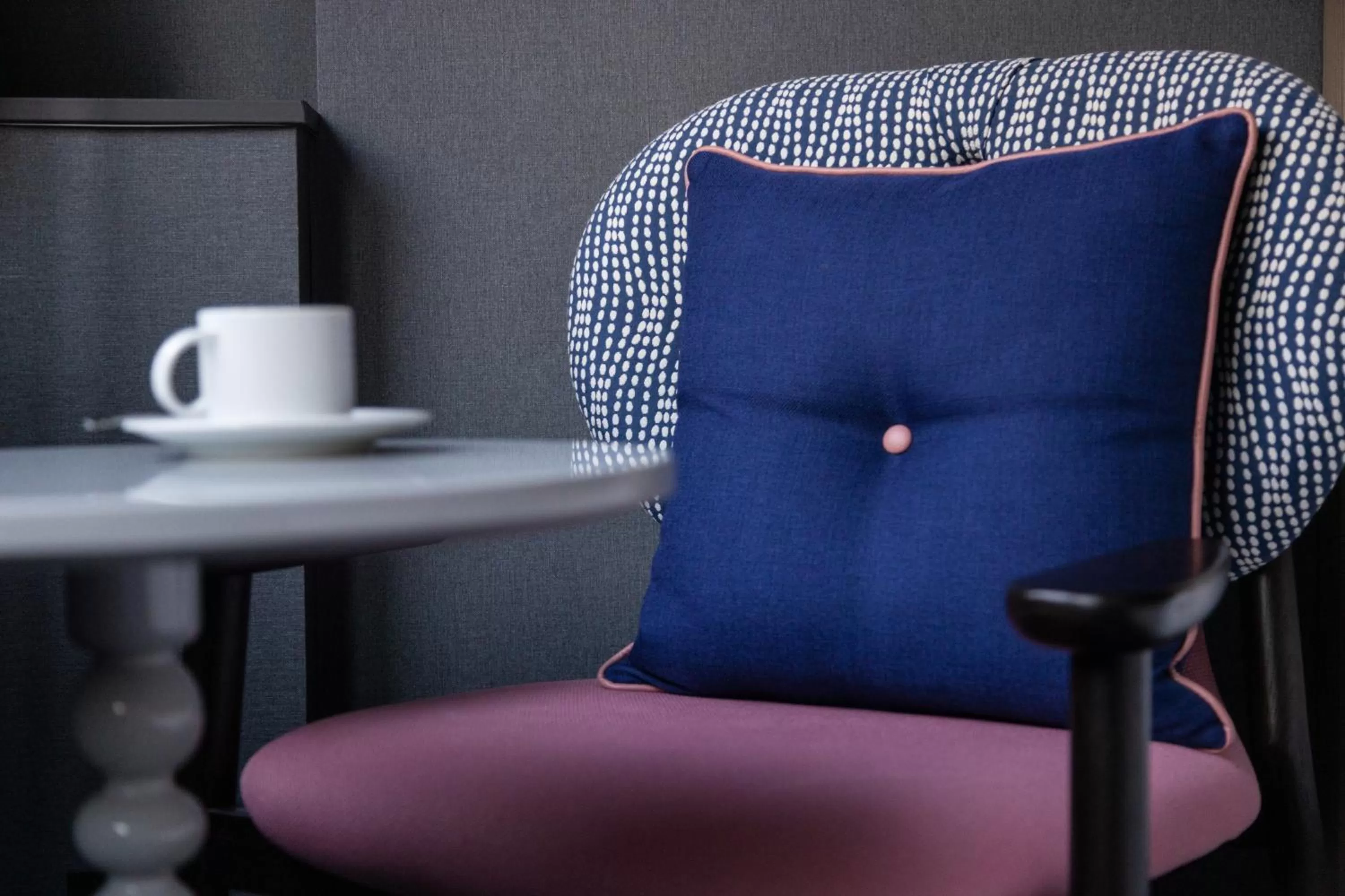 Seating Area in Mercure Tokyo Ginza