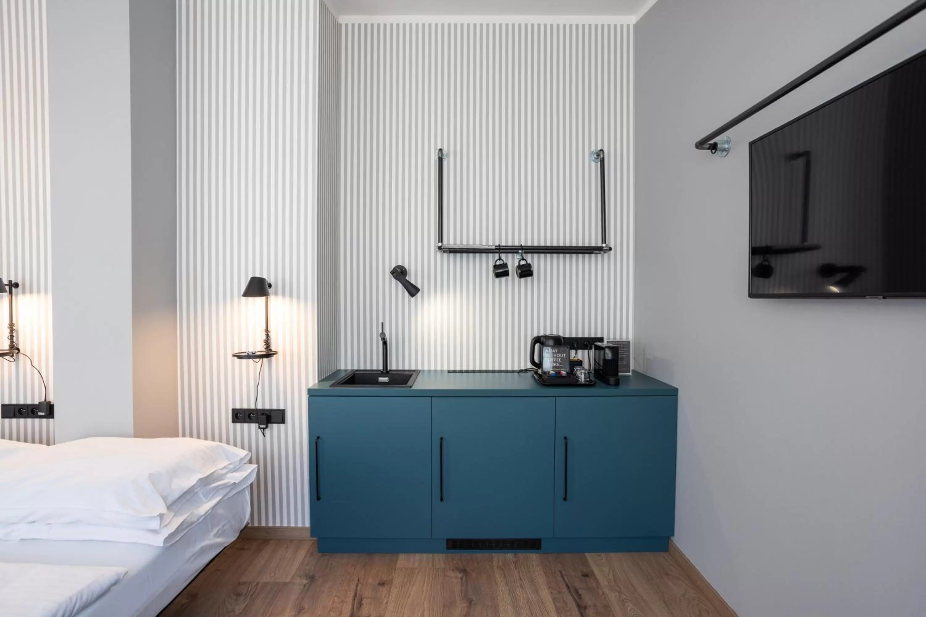 TV and multimedia, Bed in Miss Sophie's Downtown