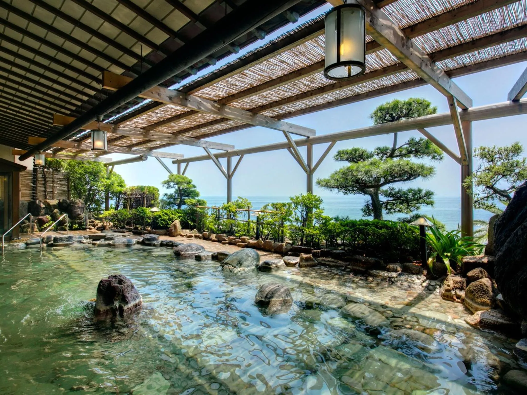 Hot Spring Bath in Inatori Ginsuiso