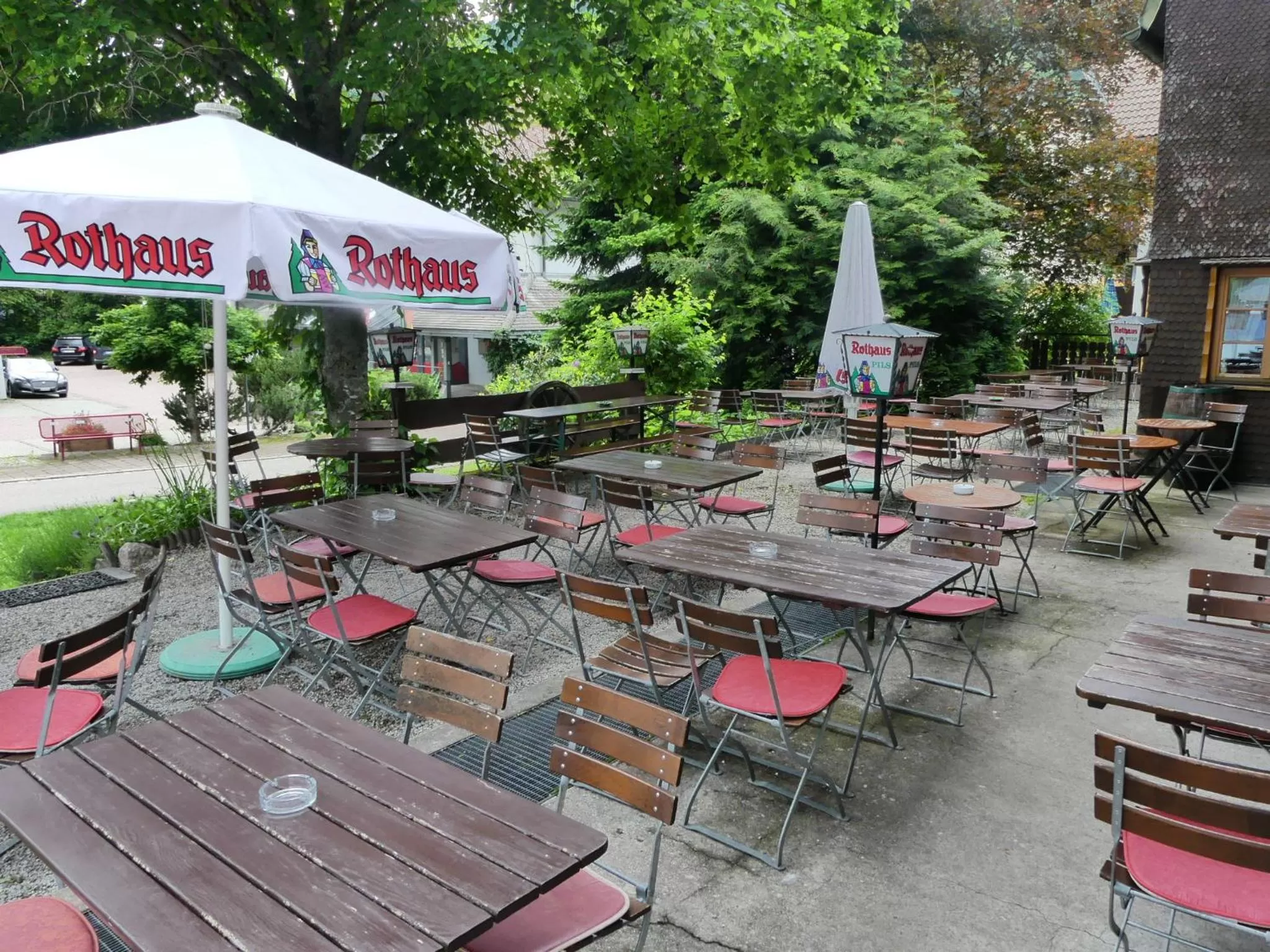 Restaurant/Places to Eat in Hotel Maien
