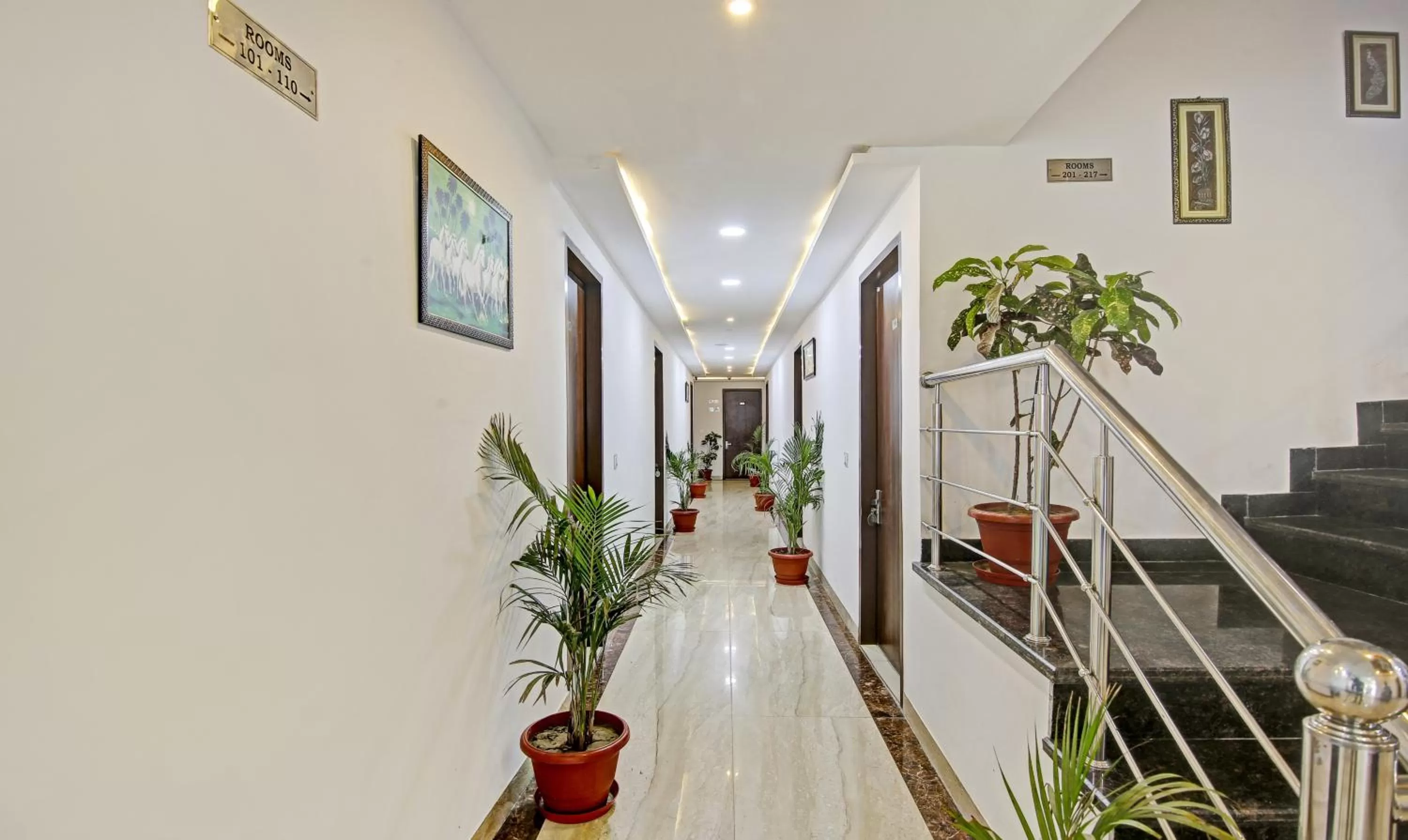 Treebo Trend Royal Empire