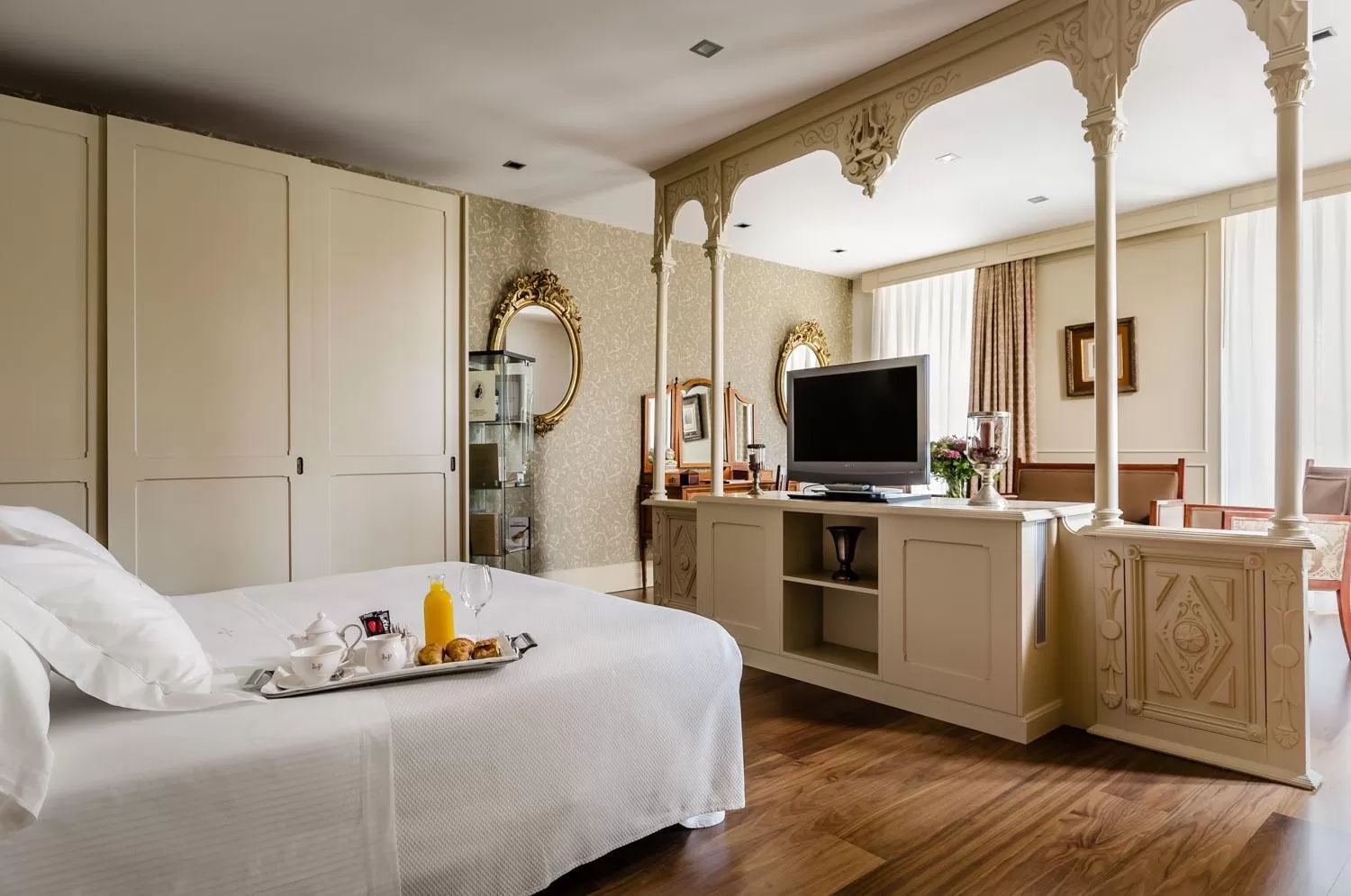 Bed in Gran Hotel La Perla