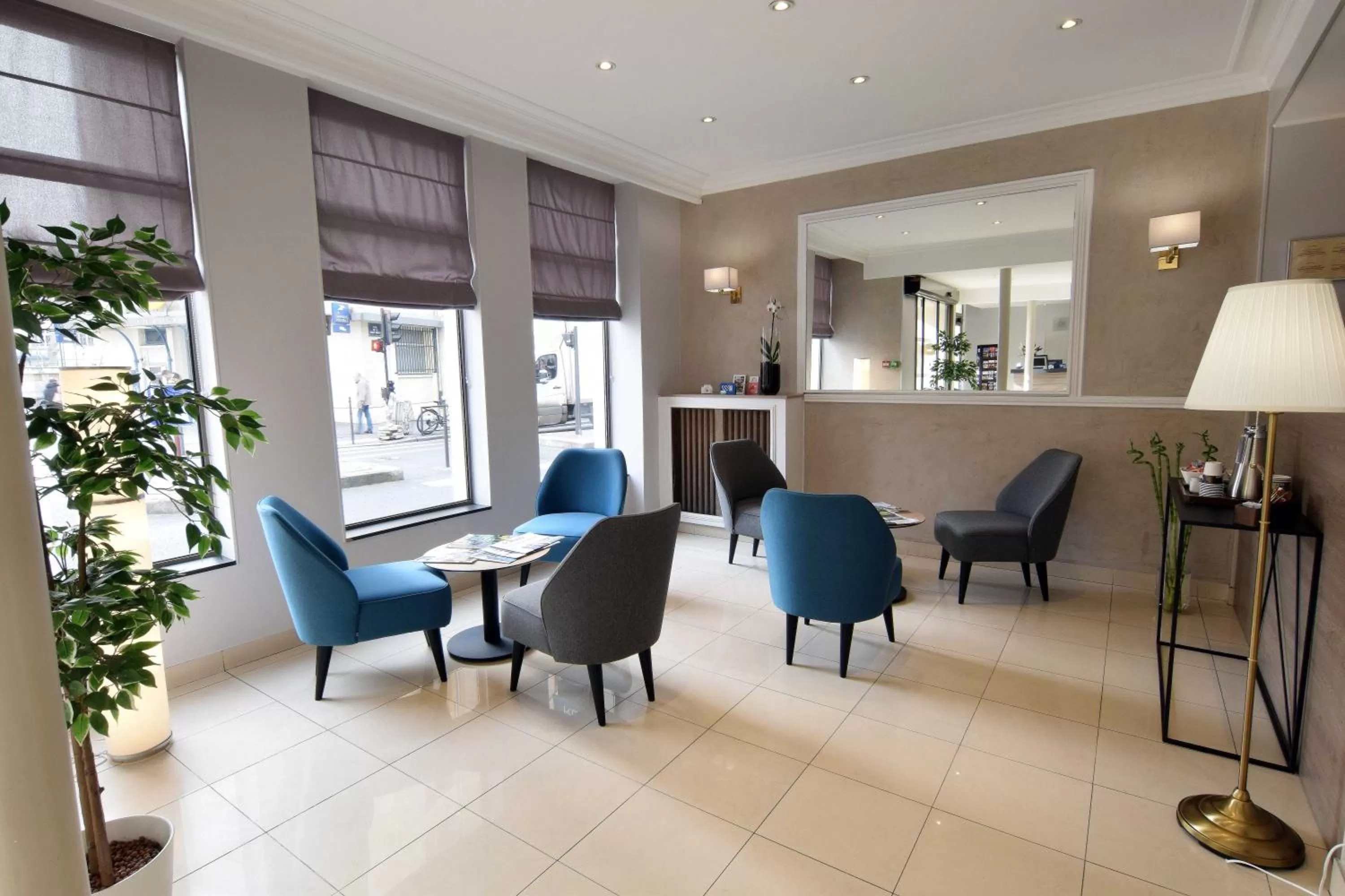 Living room in Alyss Saphir Cambronne Eiffel