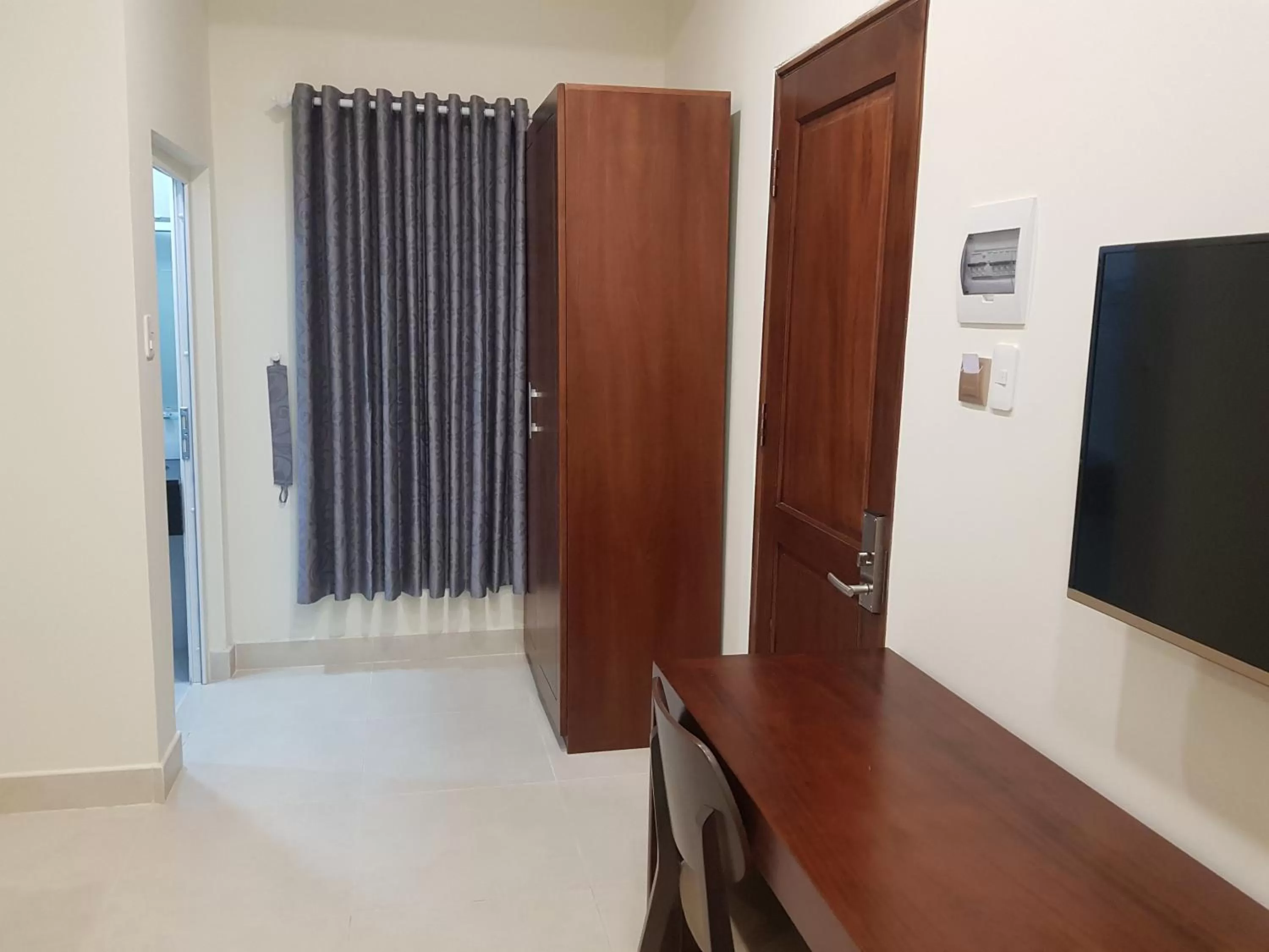 Communal lounge/ TV room in Victory Airport Hotel