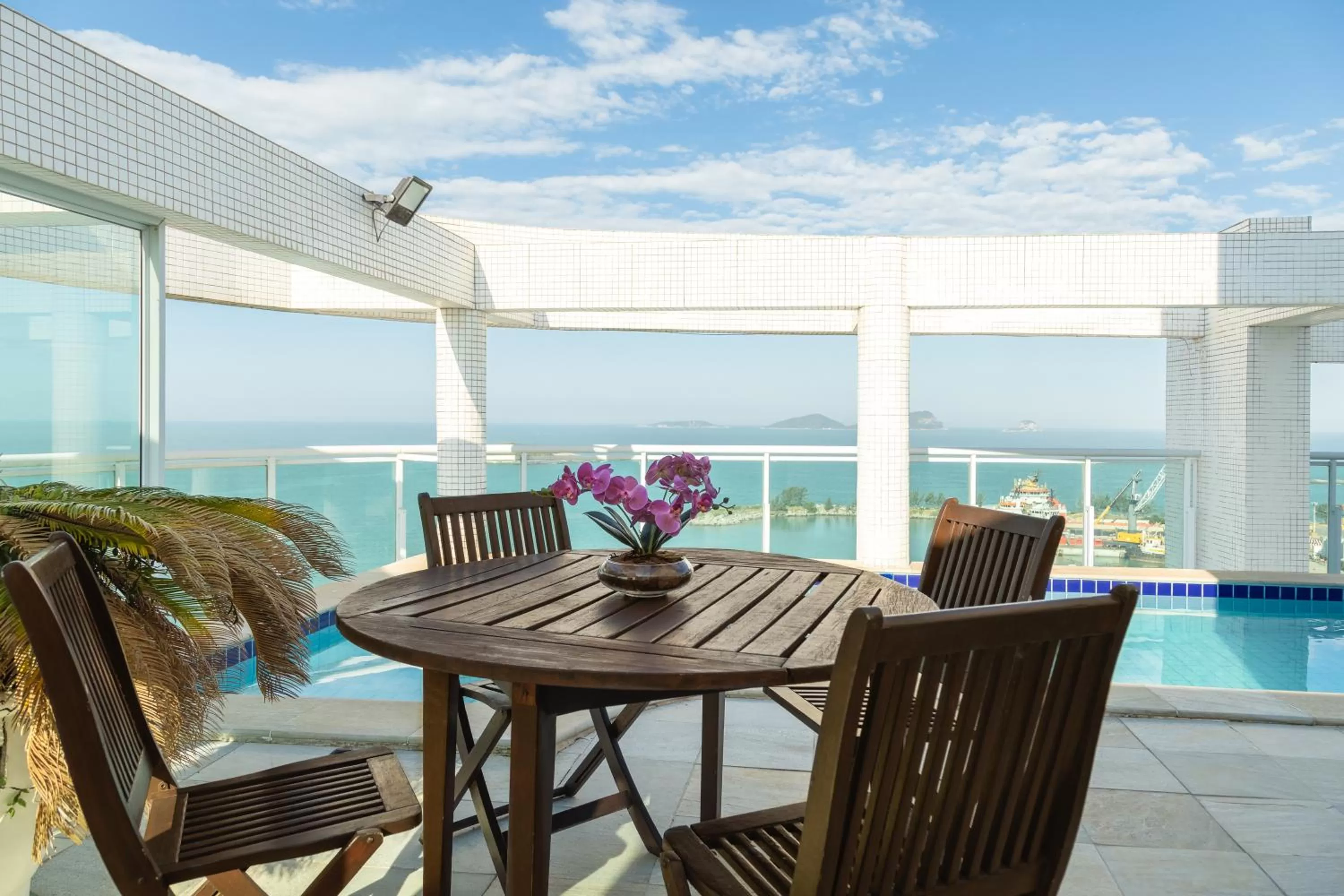 Balcony/Terrace in Golden Tulip Macaé