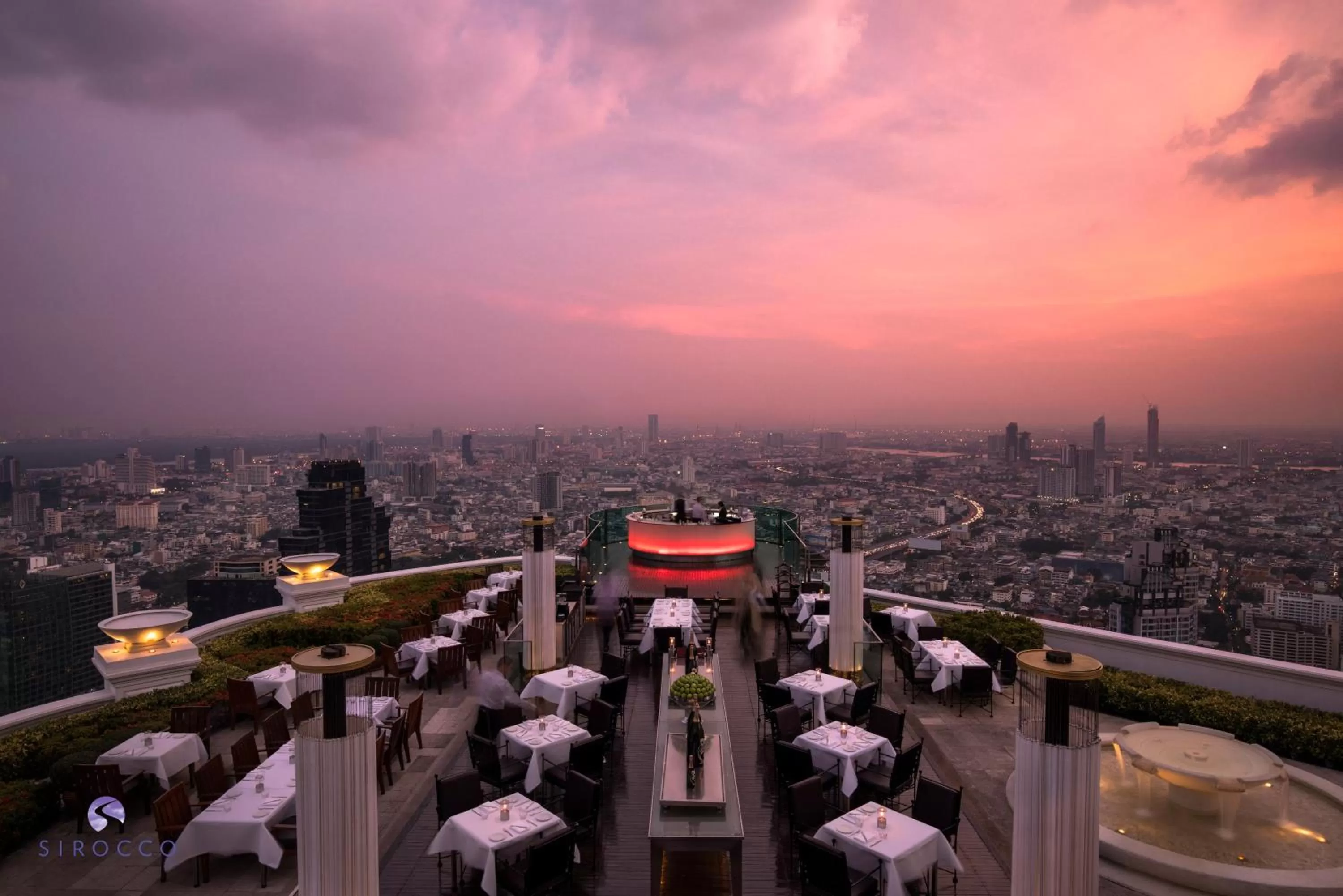 Restaurant/places to eat in lebua at State Tower