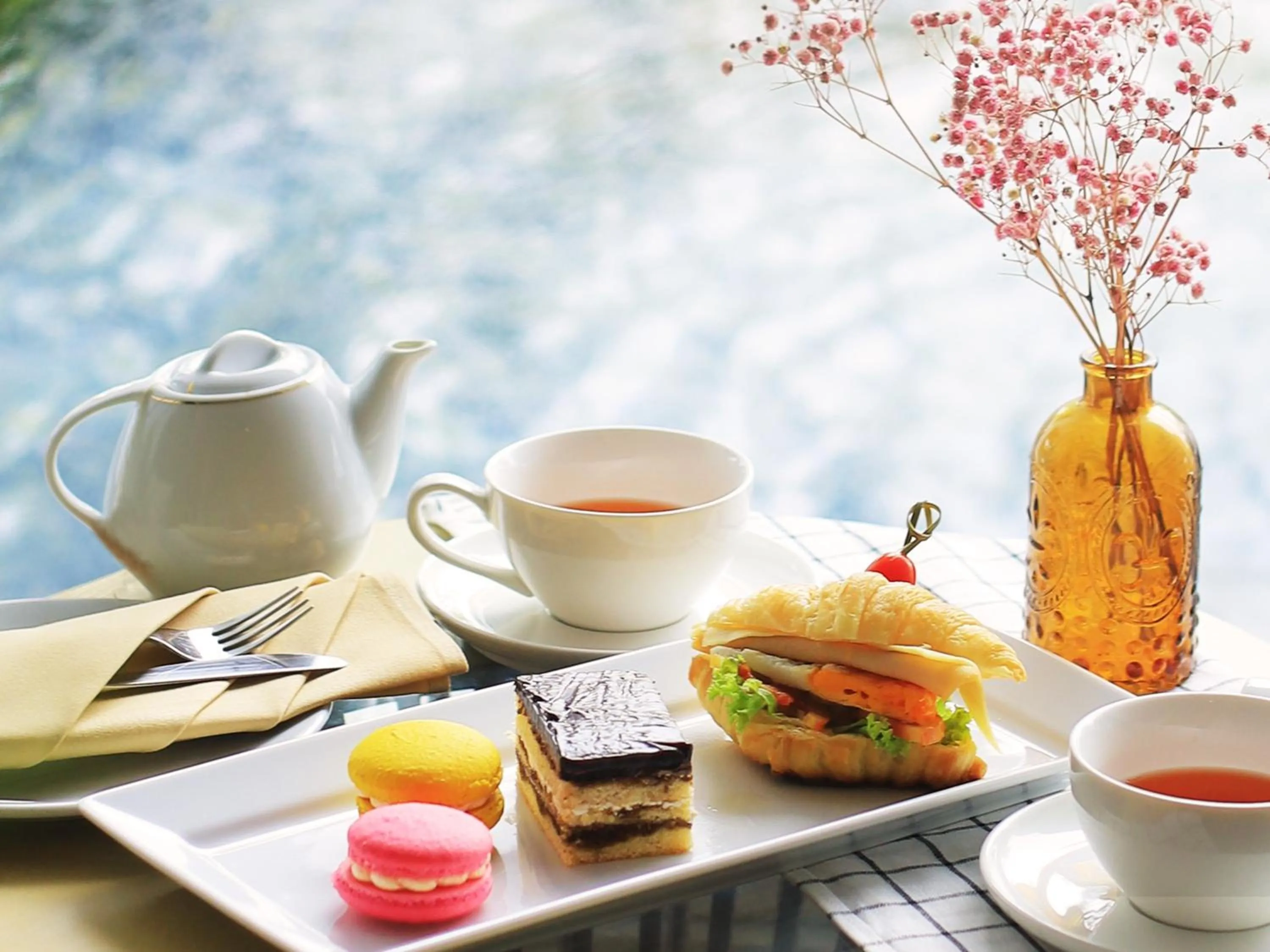 Food and drinks in Novotel Phuket City Phokeethra