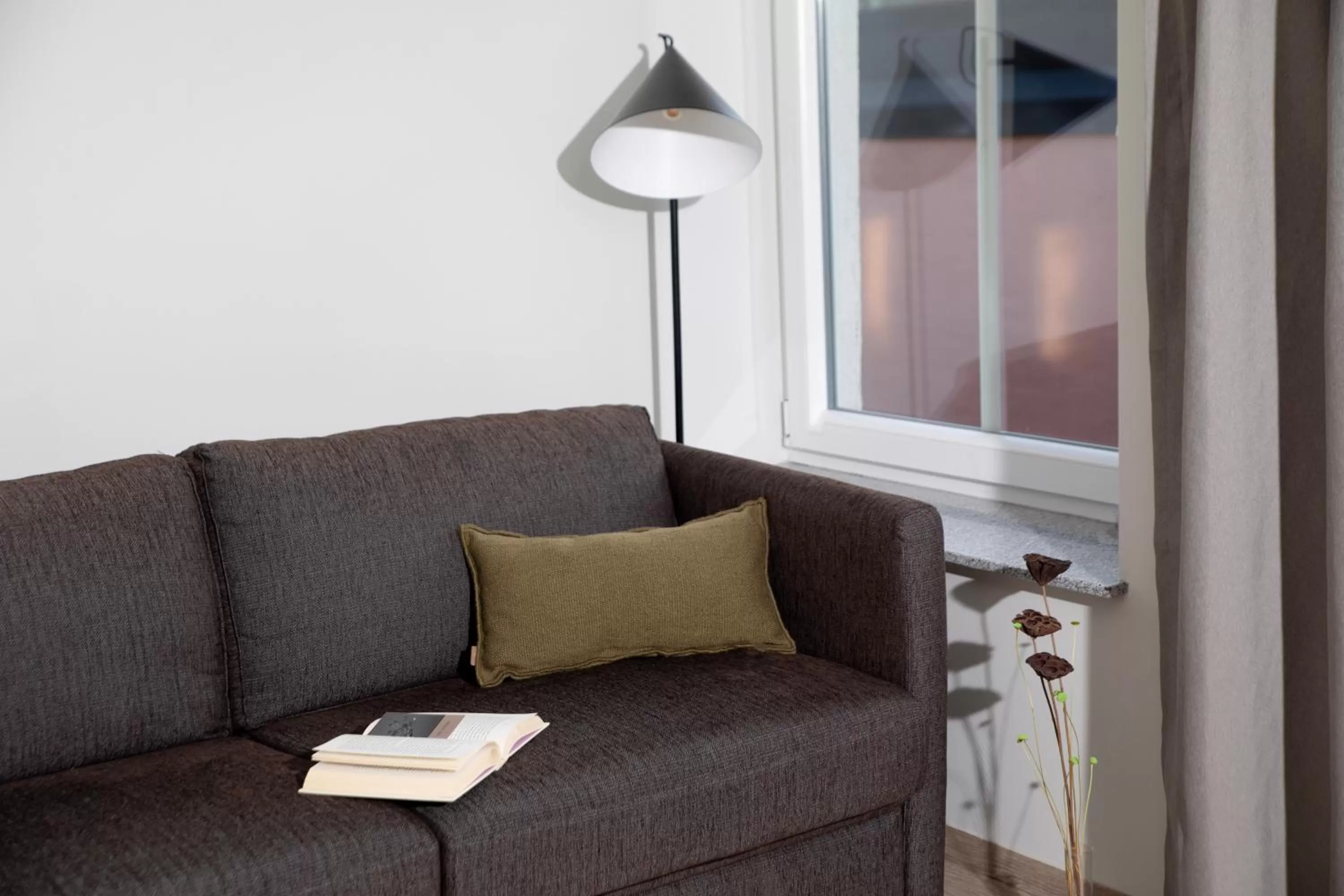 Seating area in Bob W Oslo Sentralen