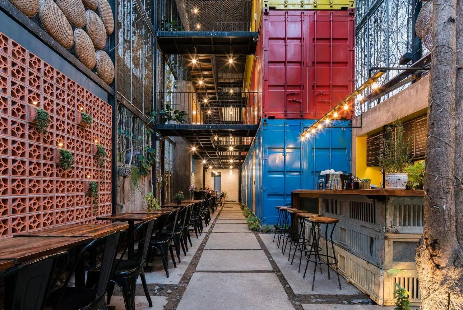 Restaurant/places to eat in Ccasa Hostel