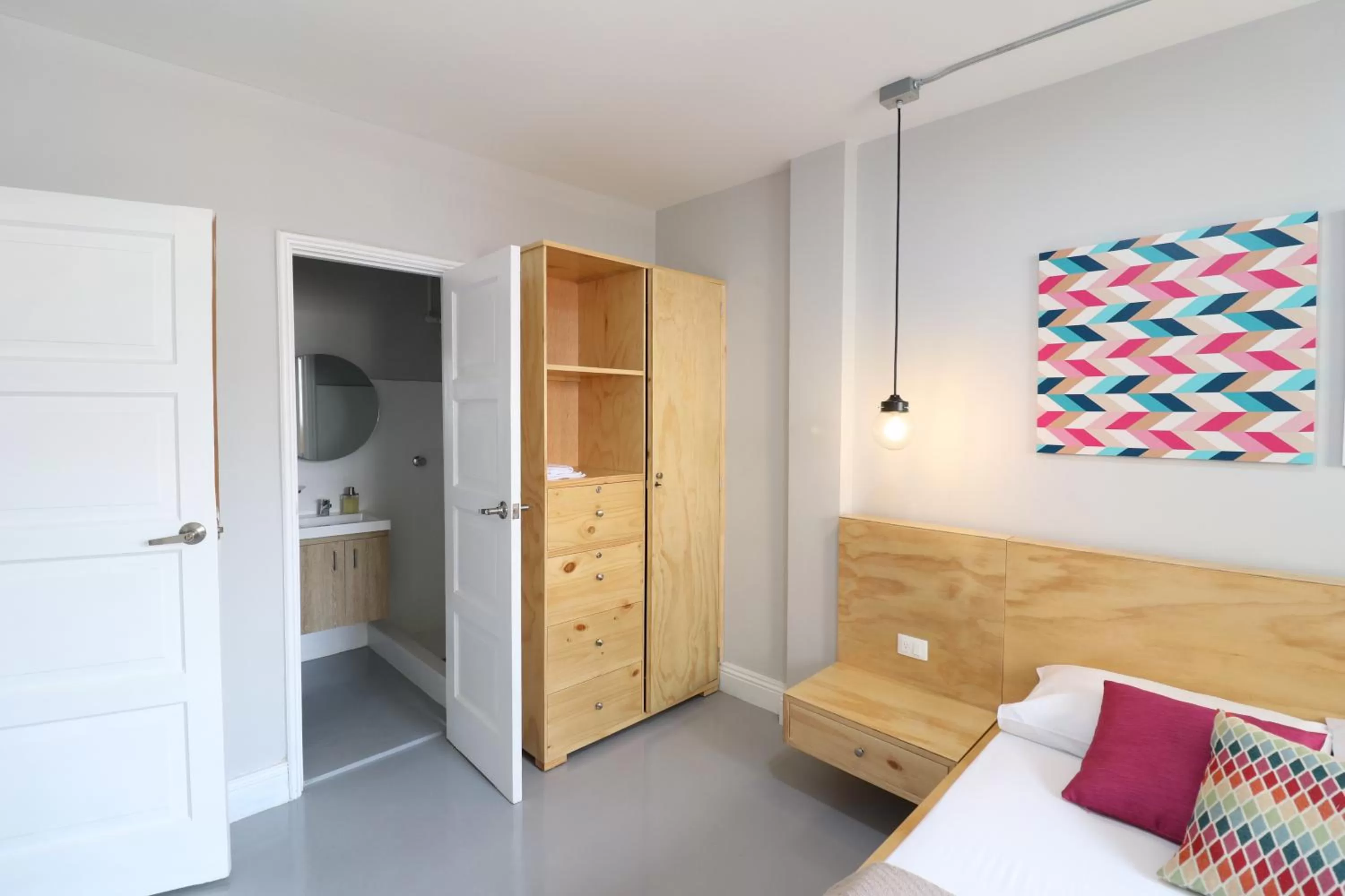 Bedroom in 554 Apartments