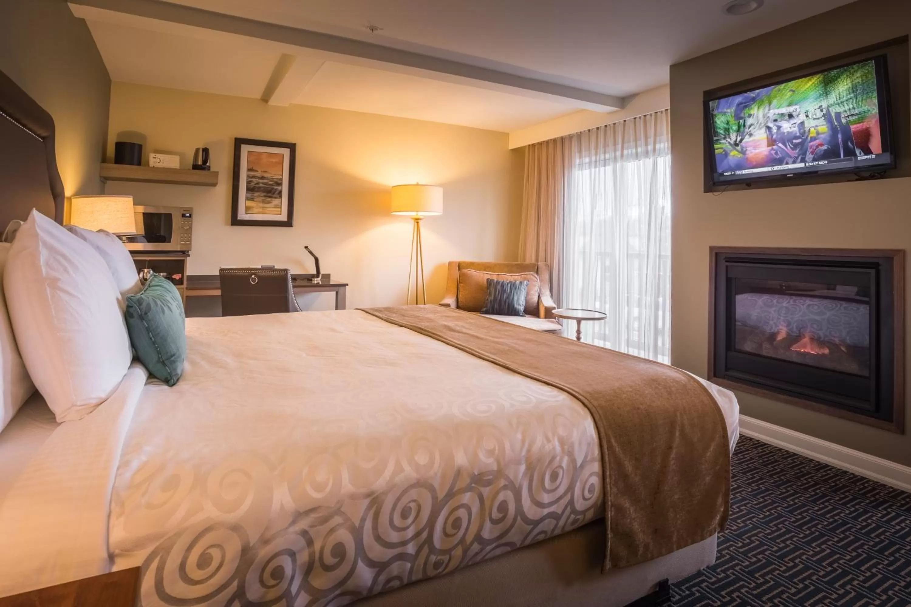 Bed in Inn at Nye Beach