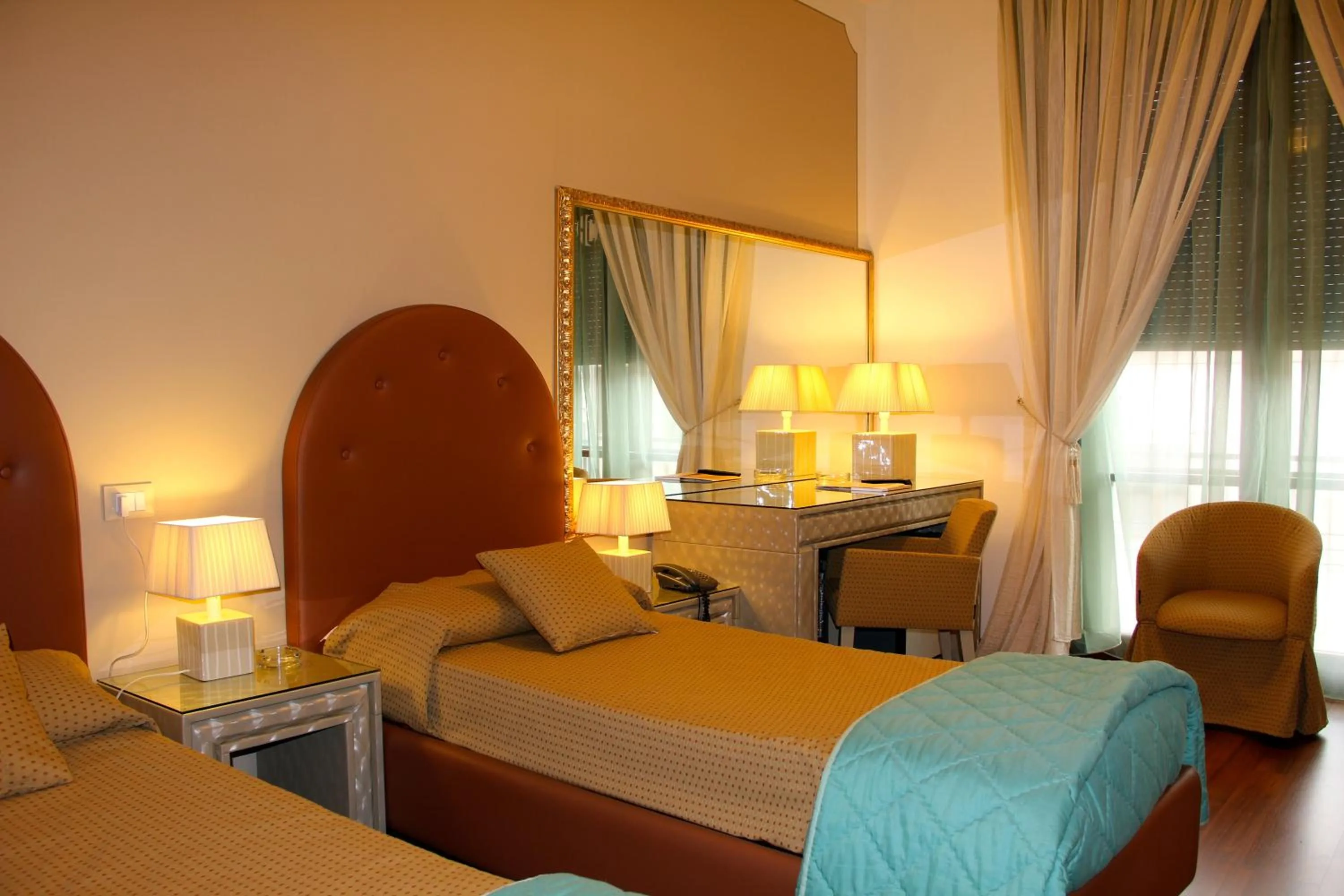Photo of the whole room, Bed in Hotel Continentale