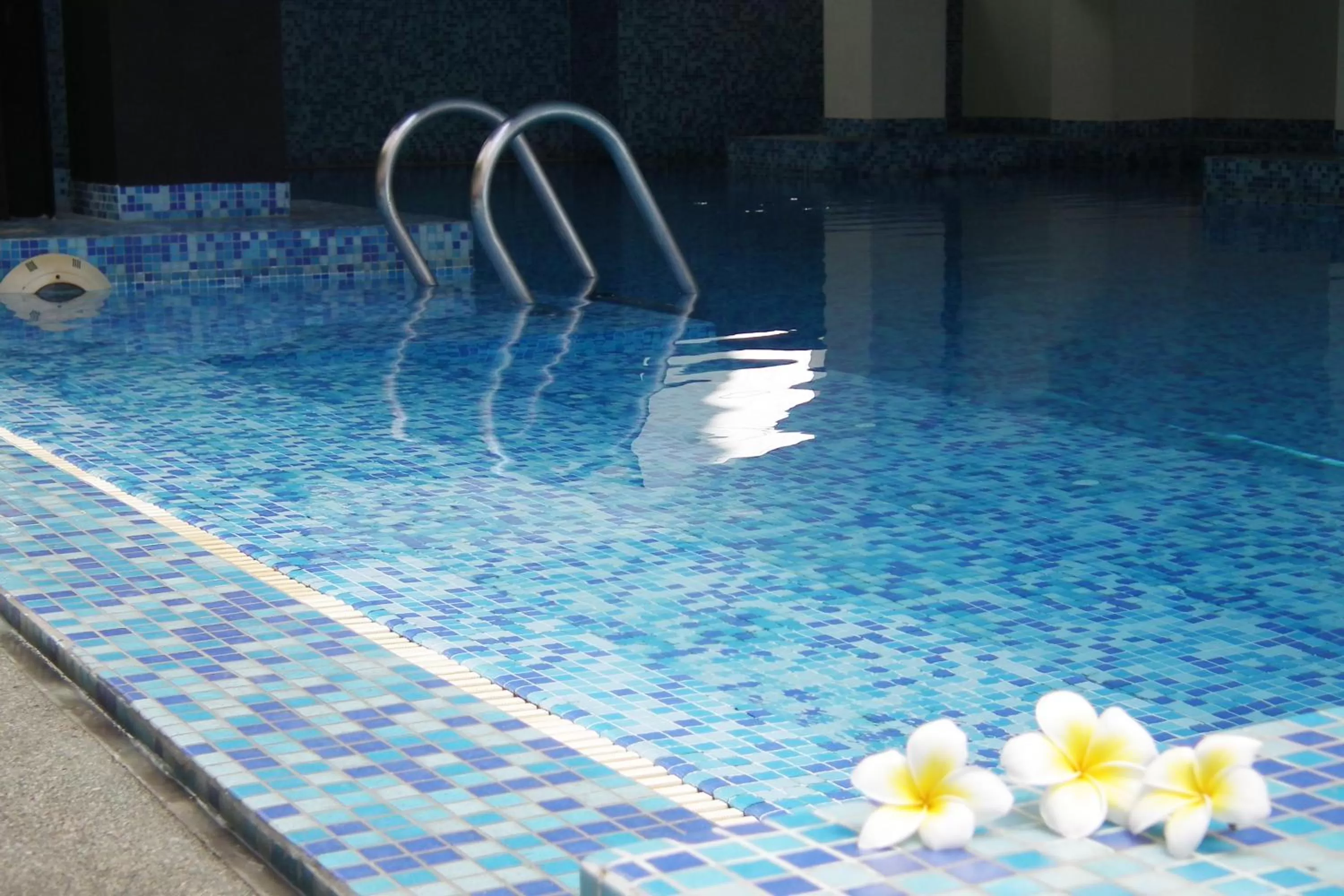 Swimming pool in AYA Boutique Hotel Pattaya - SHA Plus
