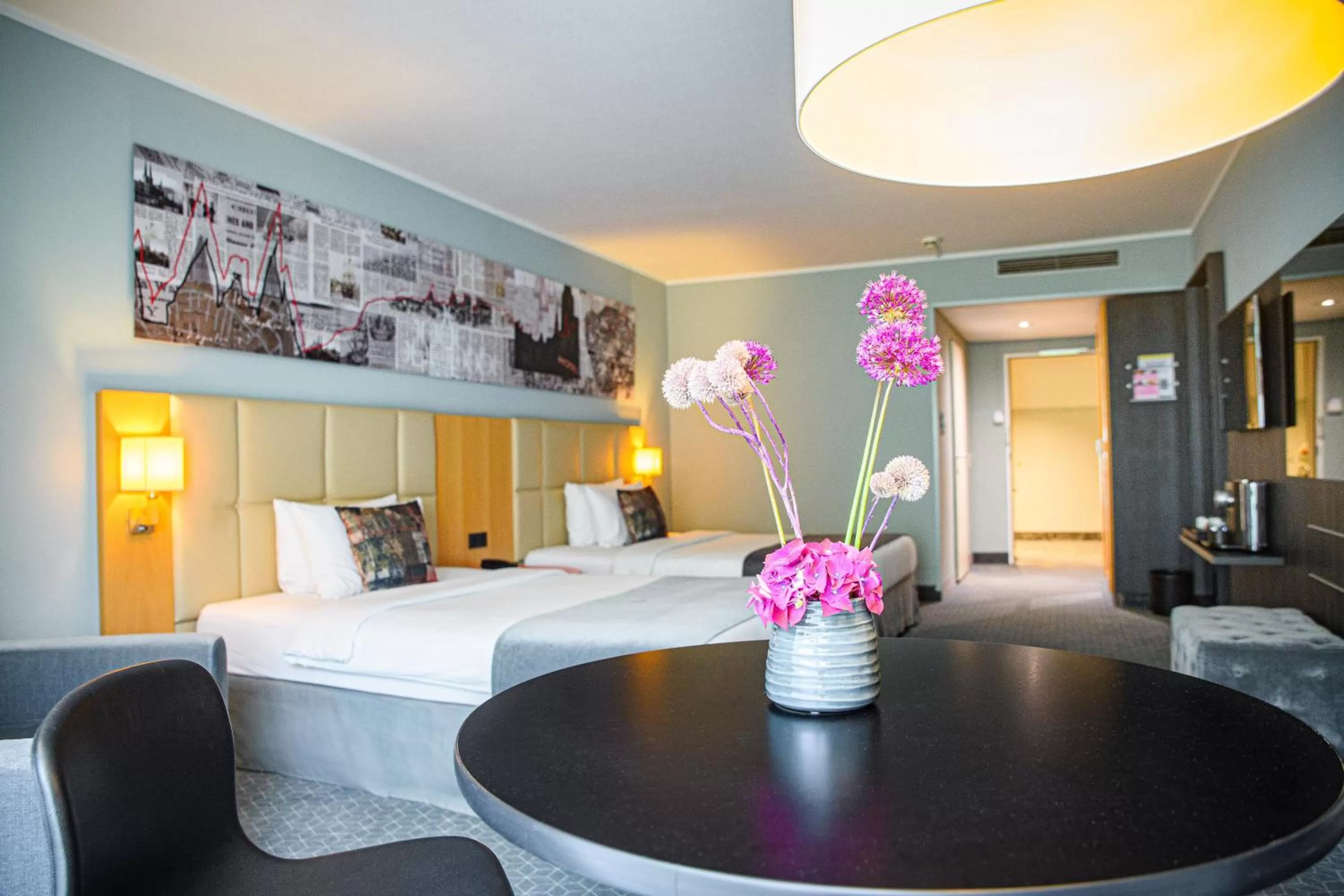 Photo of the whole room, Bed in Holiday Inn Lübeck by IHG