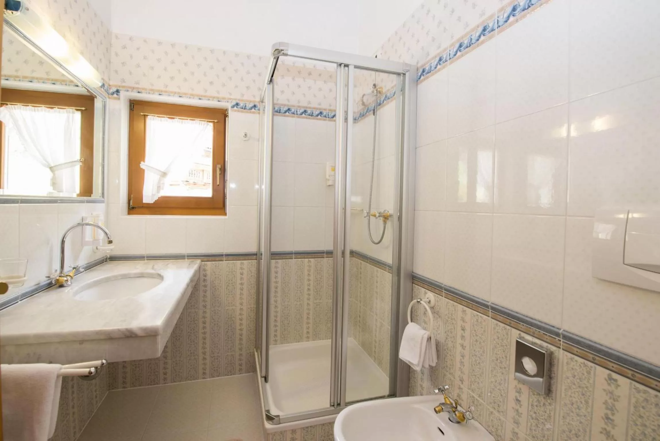 Photo of the whole room in Santeshotel