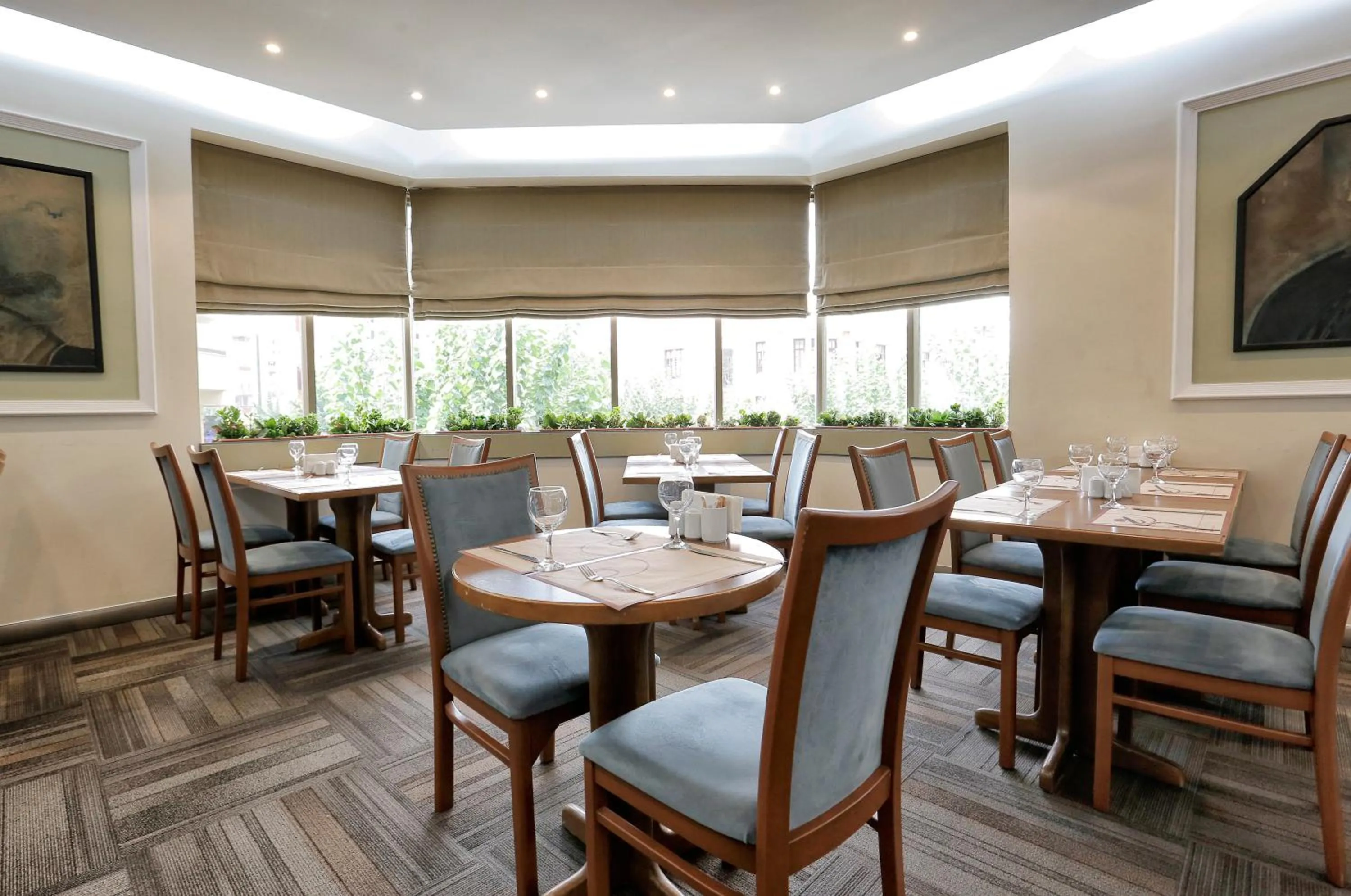 Restaurant/places to eat in Kaya Prestige Oteli