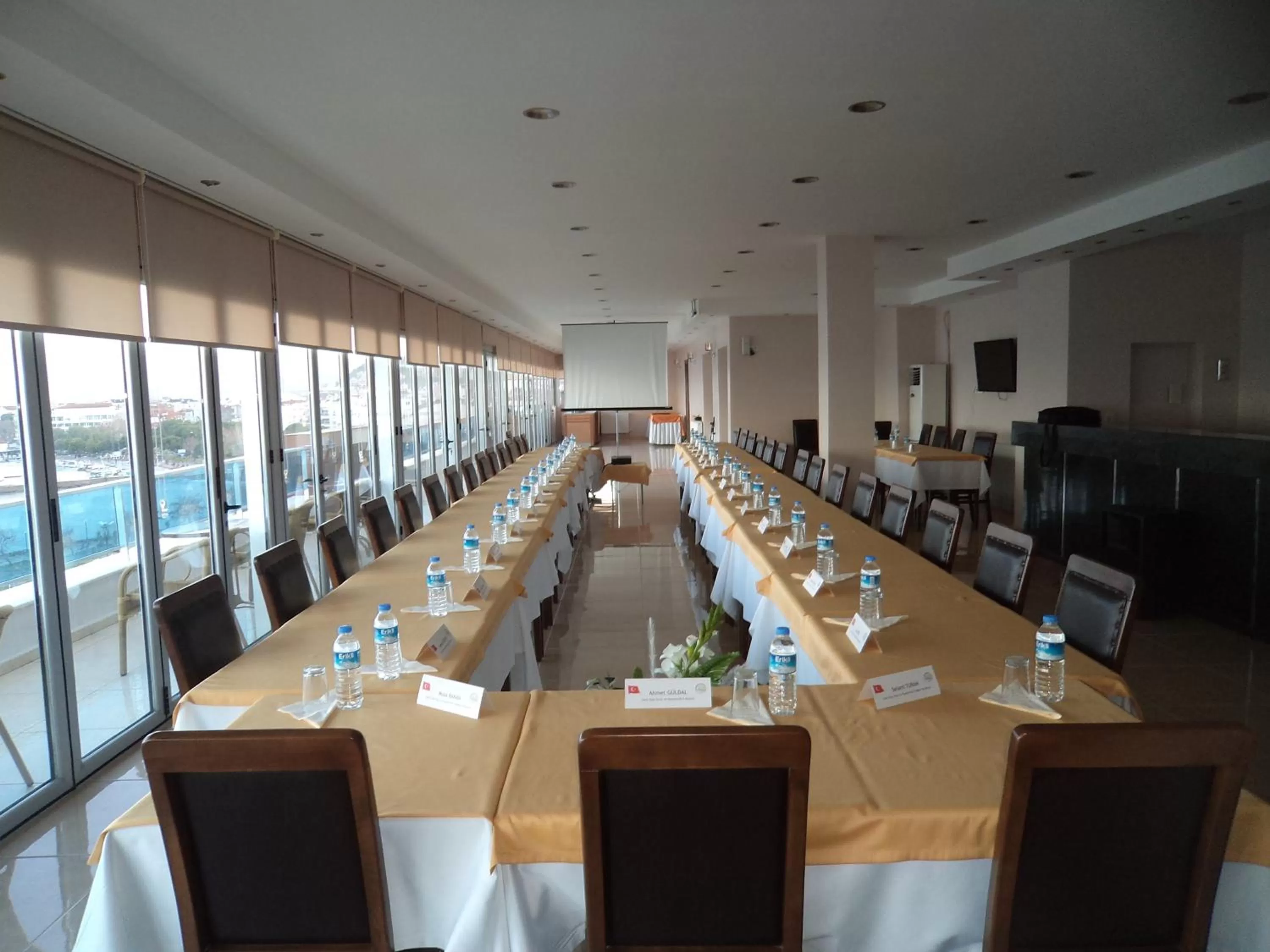 Meeting/conference room in Perla Hotel