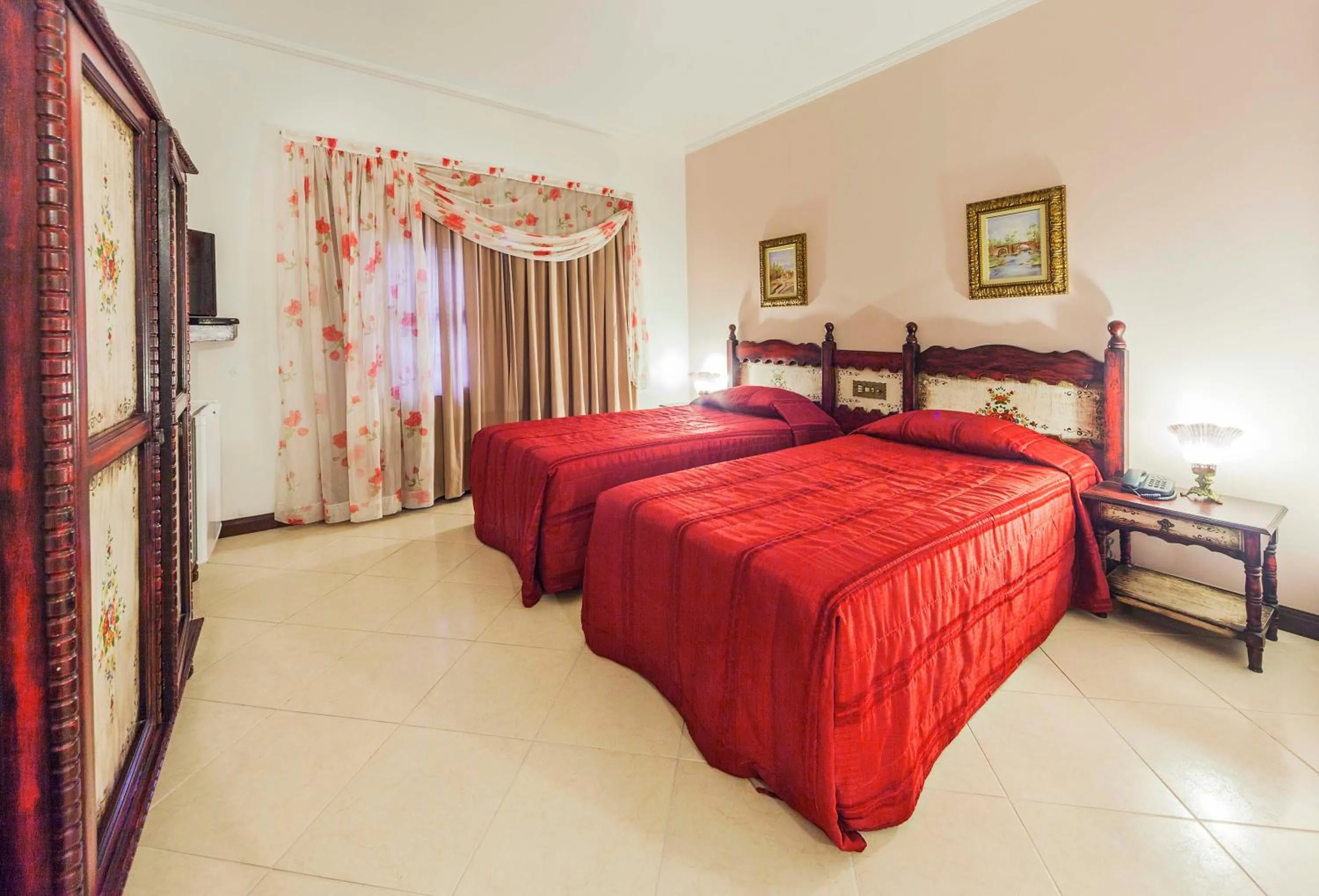 Bedroom, Bed in Hotel Tannenhof