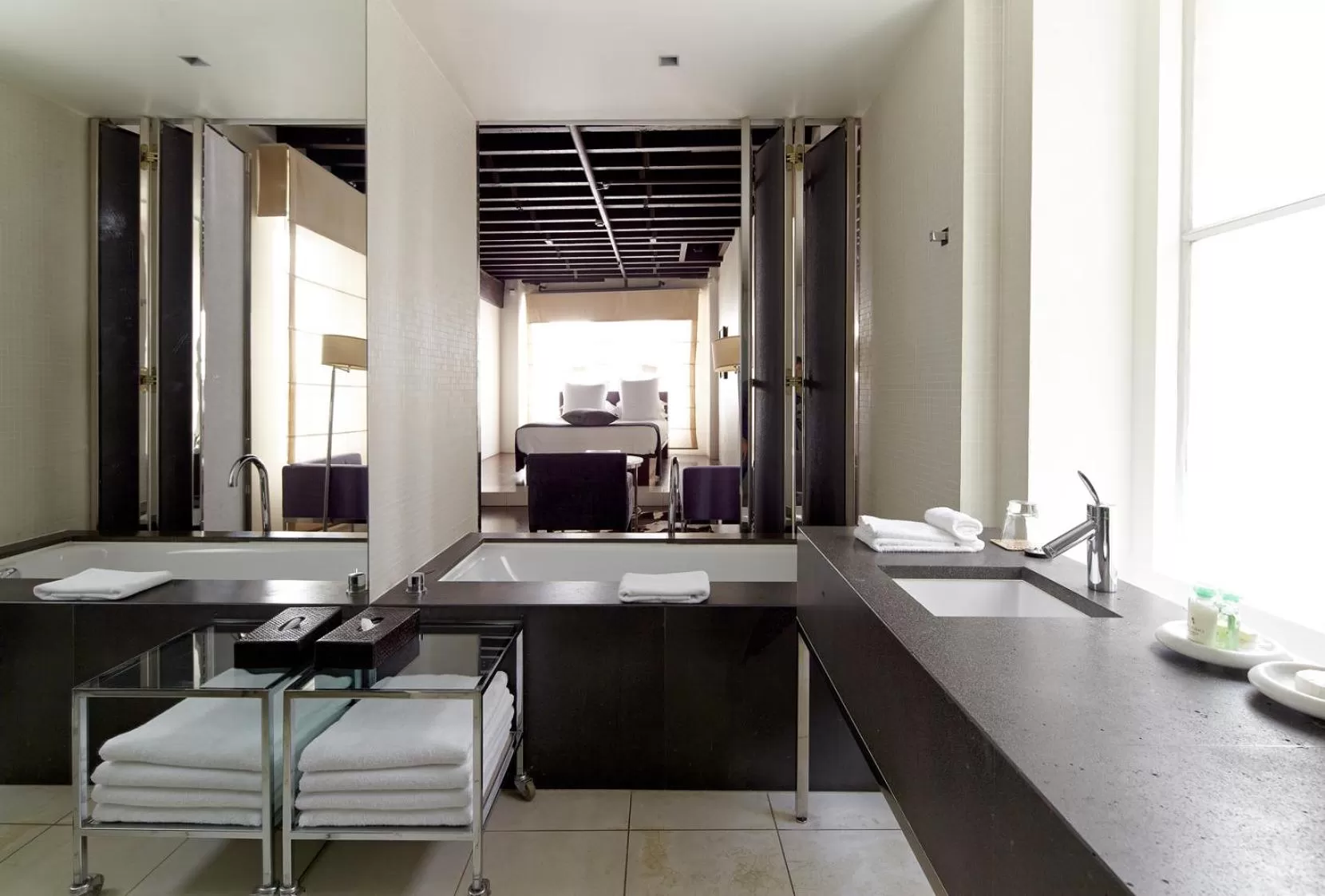 Bathroom in Establishment Hotel