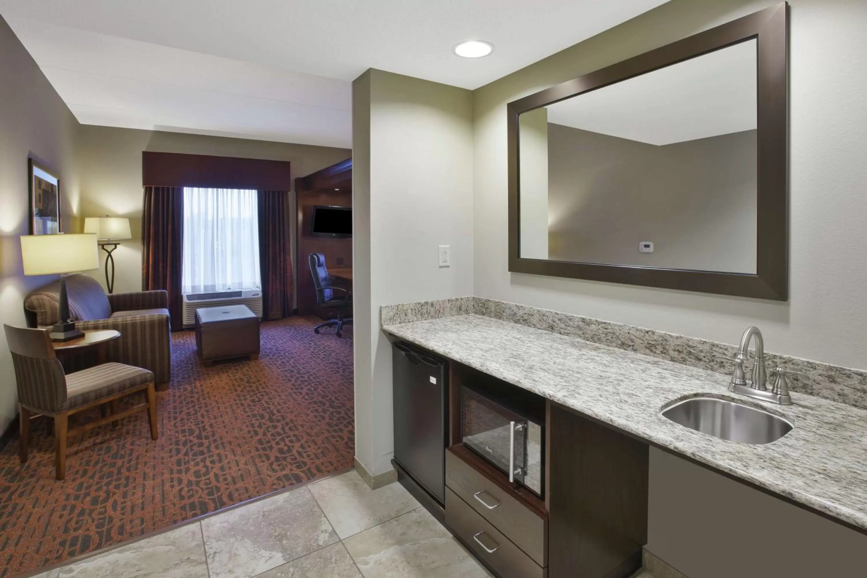 Photo of the whole room in Hampton Inn Brockport