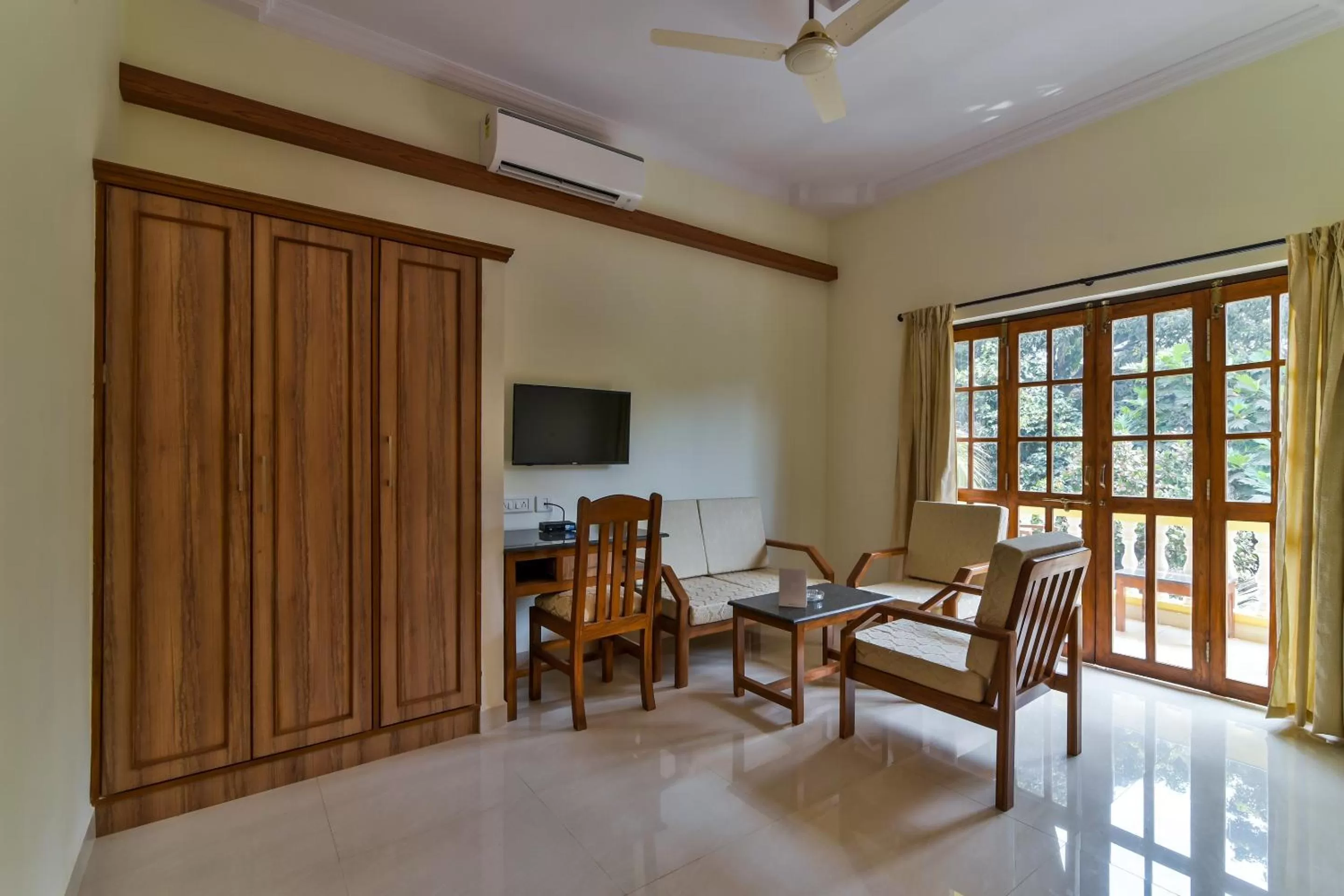 Seating area in Sonikas Leisure