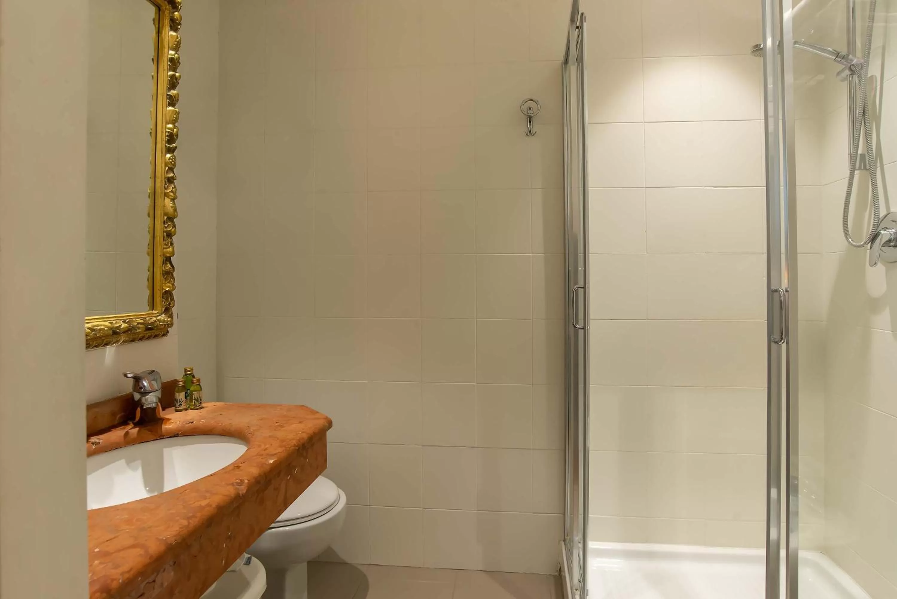 Bathroom in Hotel Machiavelli Palace