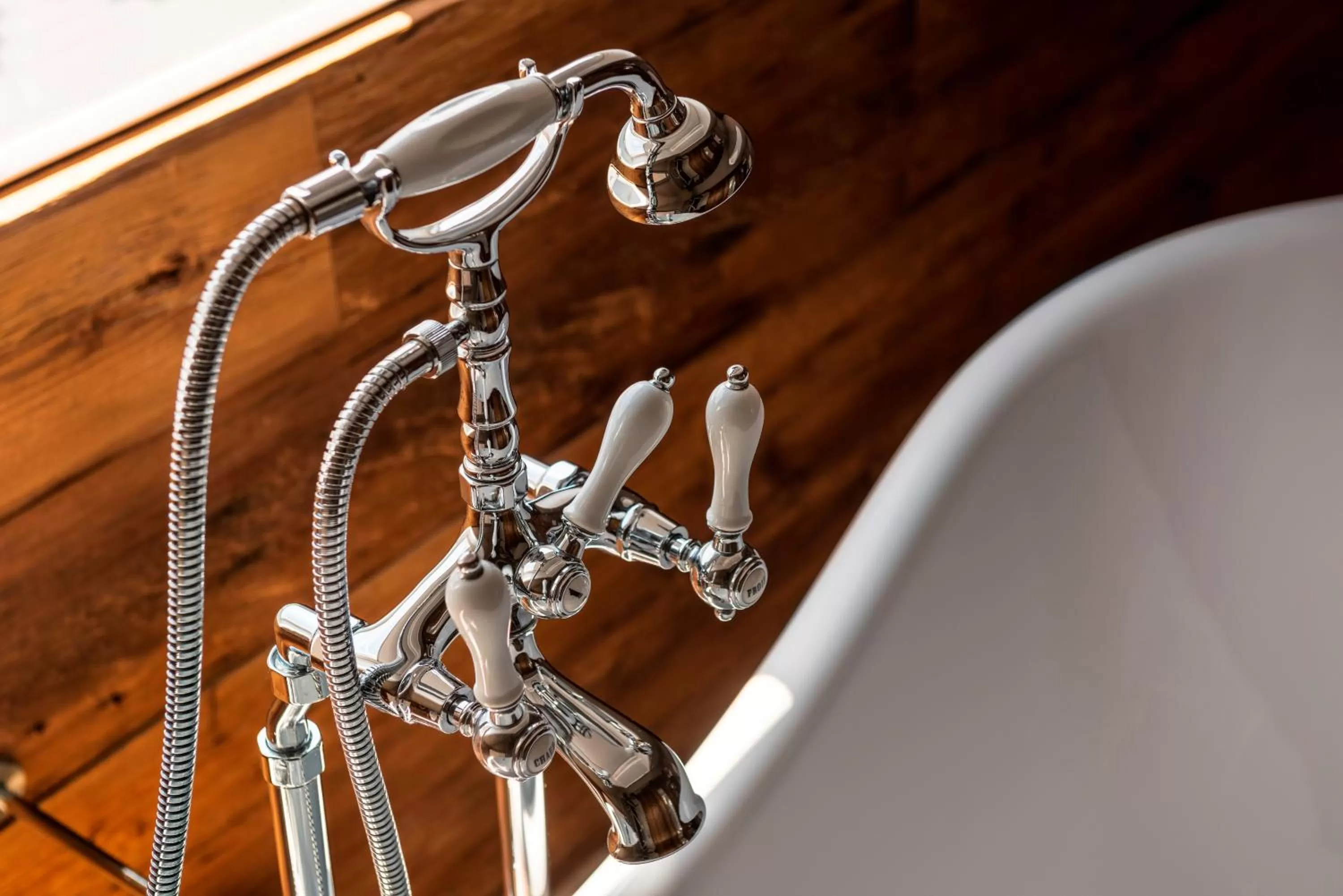 Bathroom in Hotel Schäfflerwirt