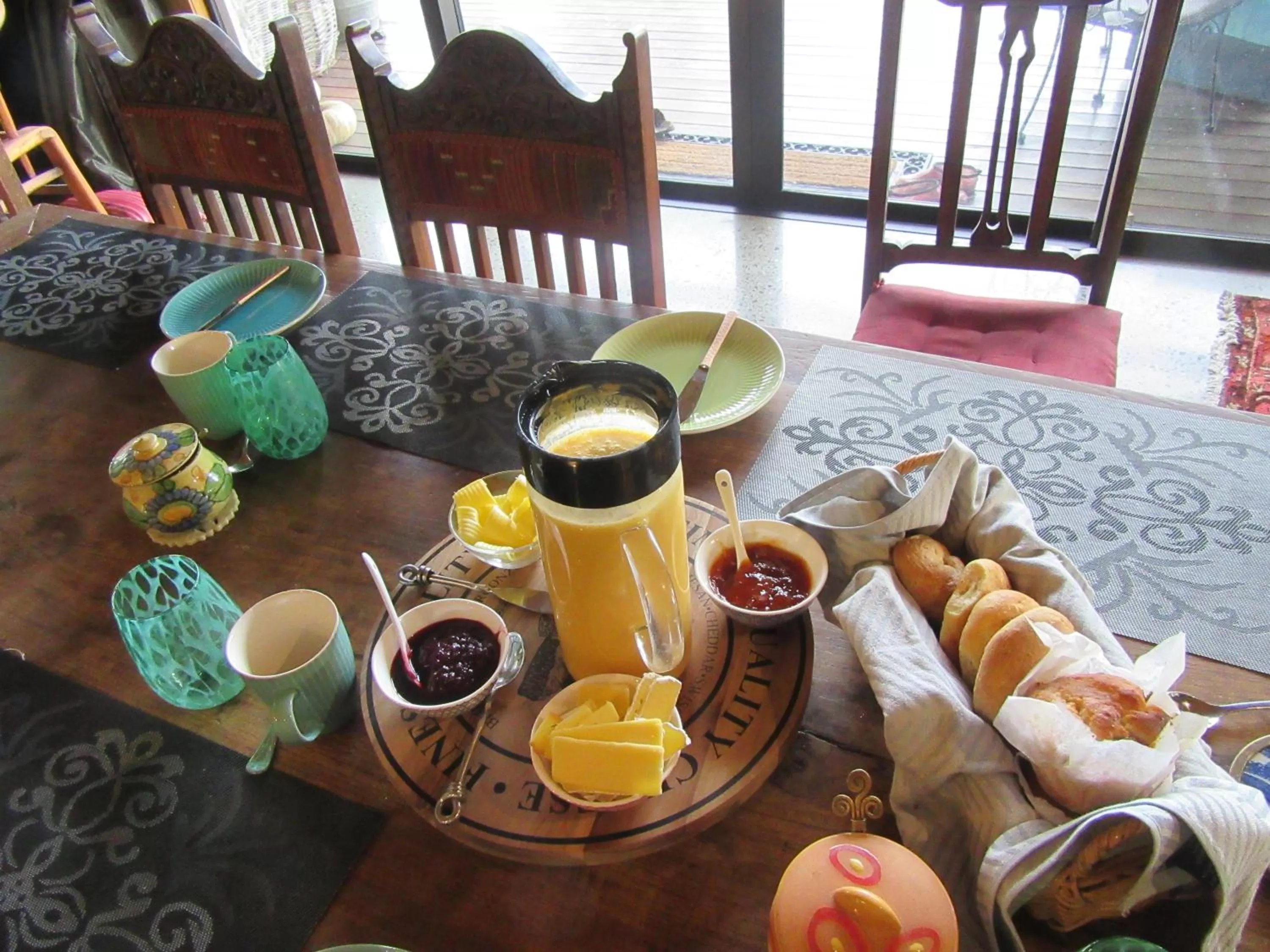 Continental breakfast in Redwood Valley B & B
