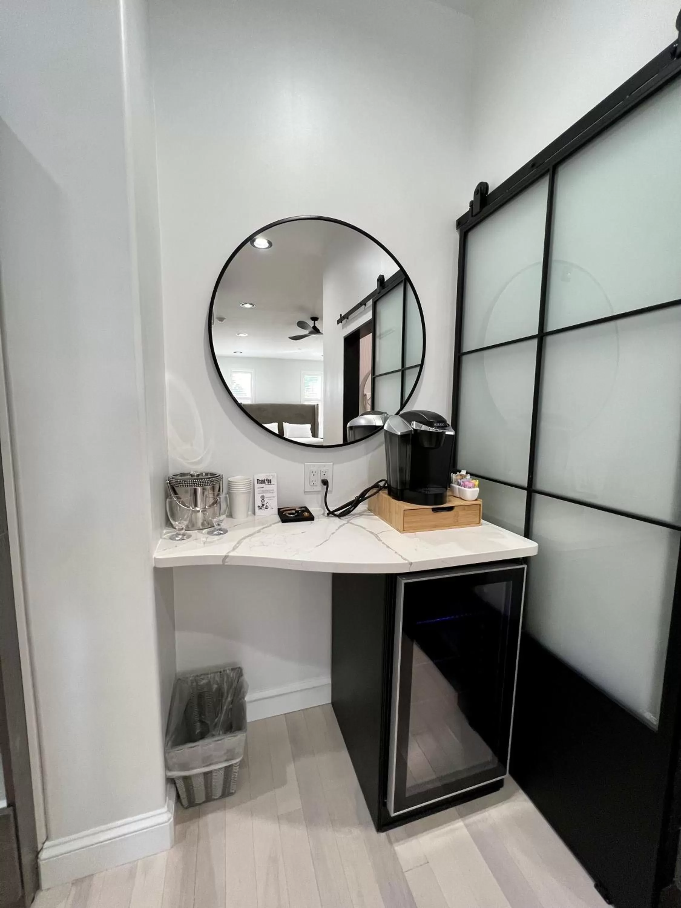 Coffee/tea facilities in Elaine's Cape May Boutique Hotel