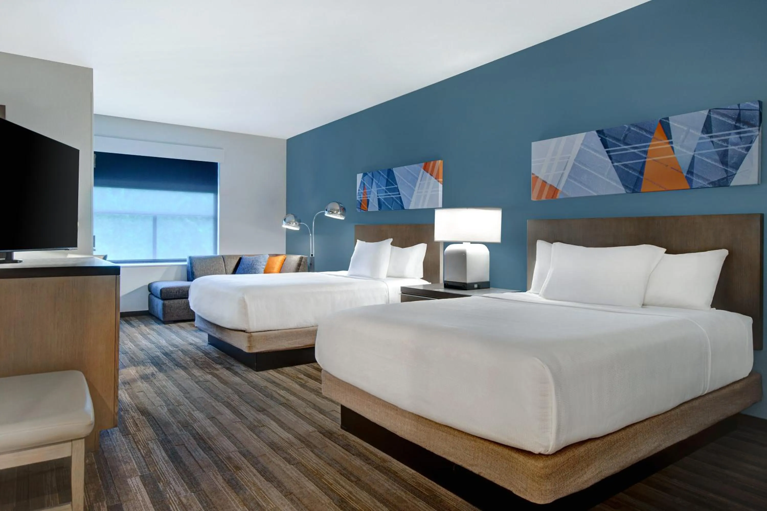 Bed in Hyatt House Mall Of America Msp Airport