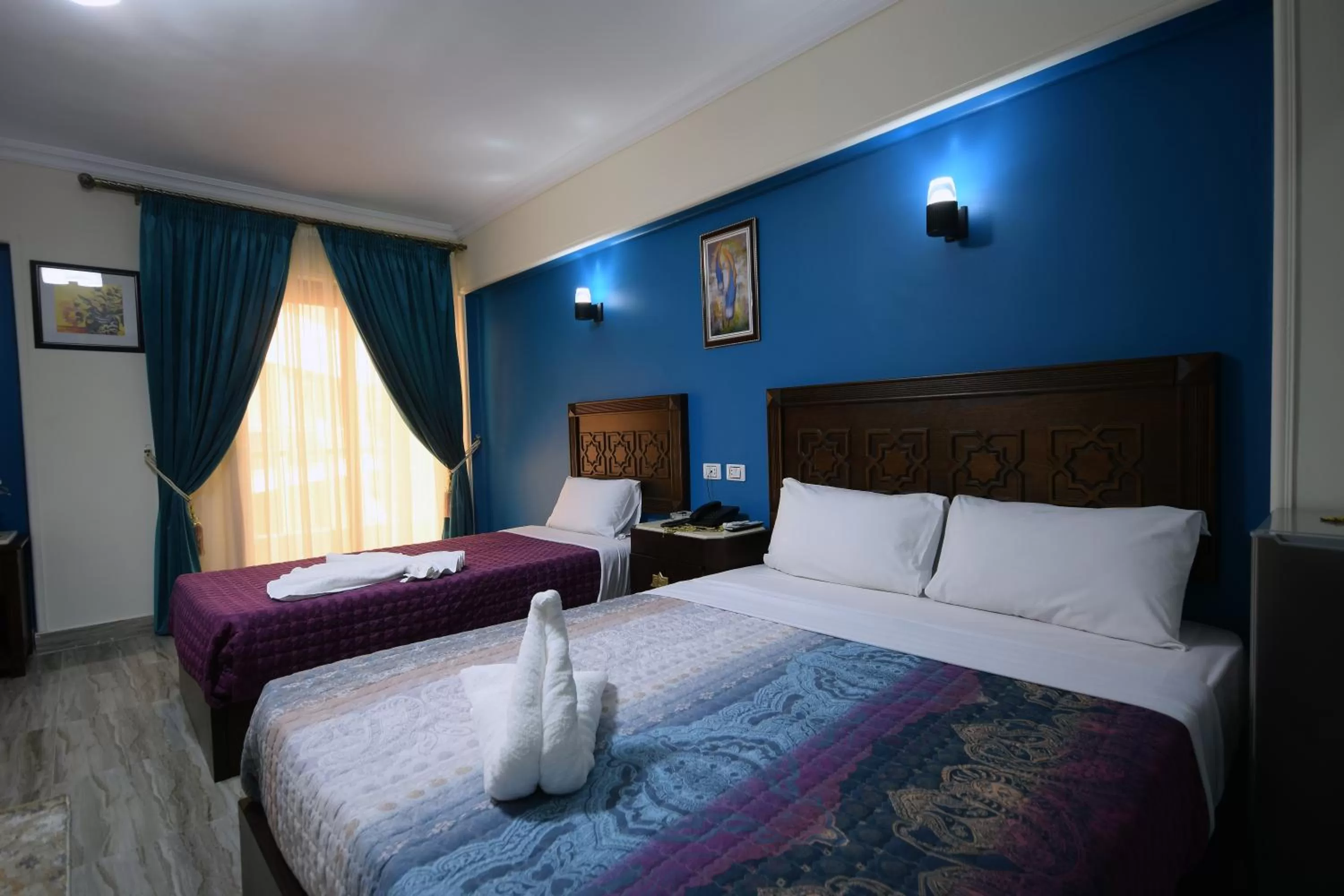 City view, Bed in Amin Hotel