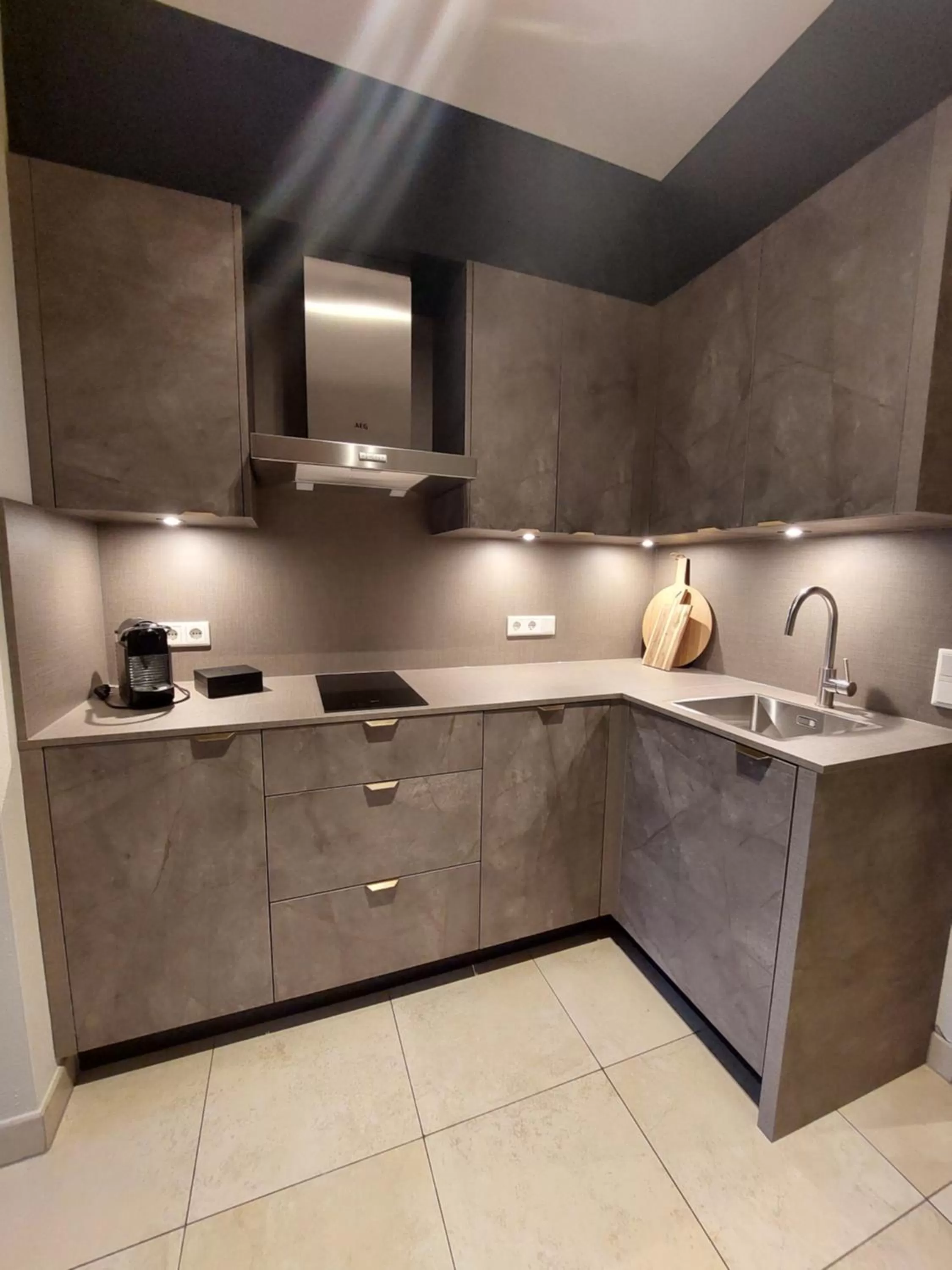 Kitchen or kitchenette in Auhof Wirtshaus & Suiten