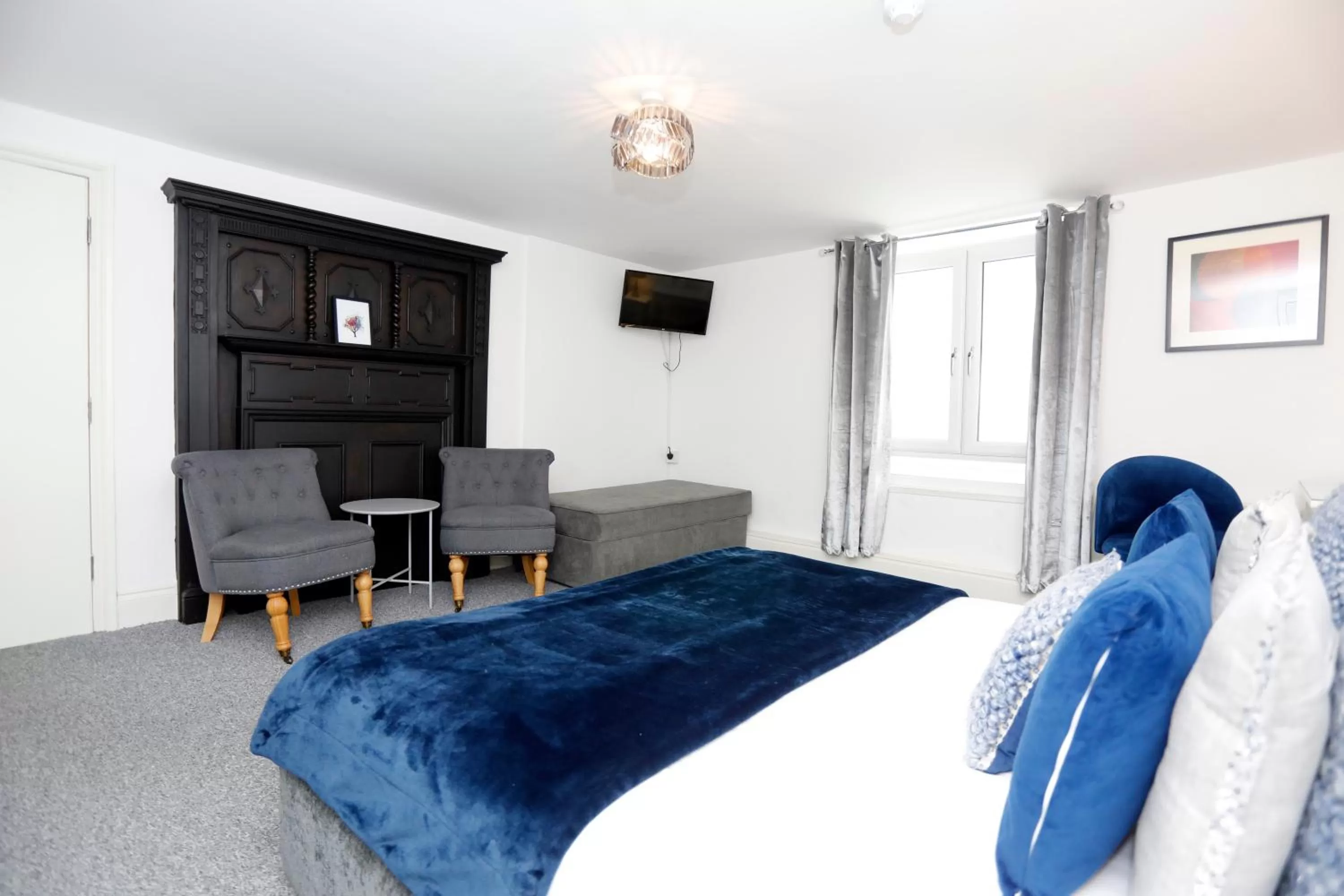 Bed in Bexley Village Hotel